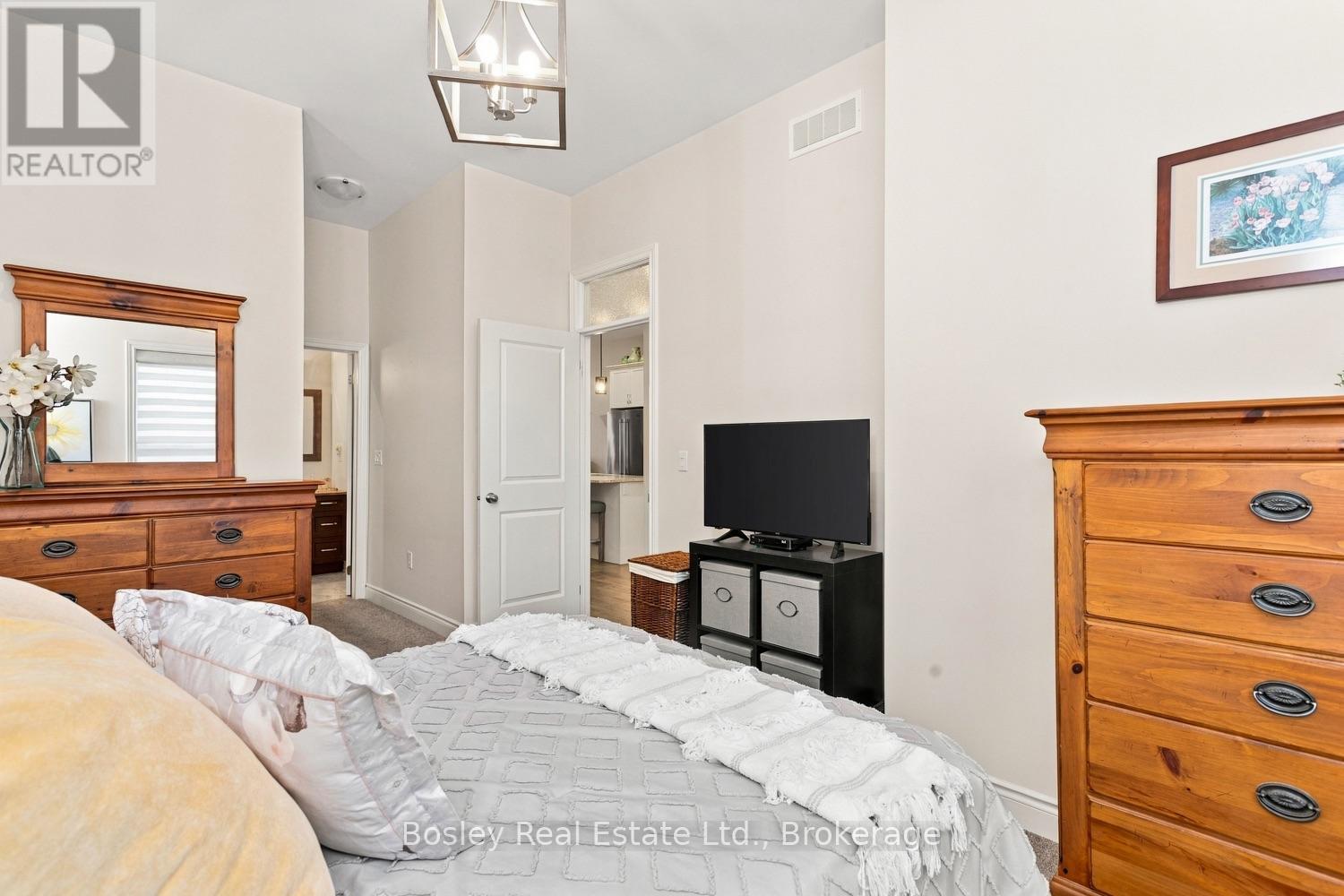 928 John Fairhurst Boulevard Property Photo 12
