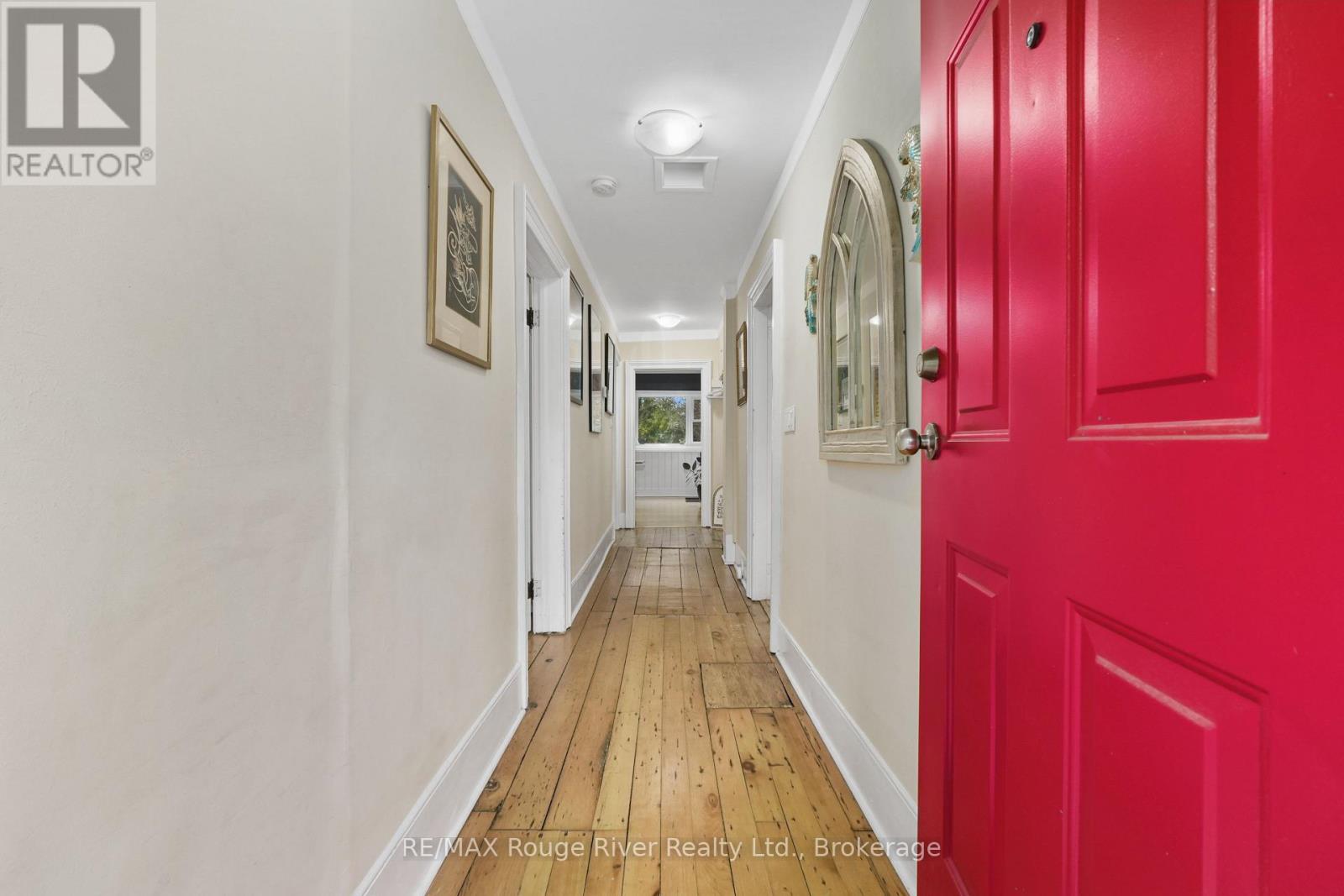27 Buck Street Property Photo 4