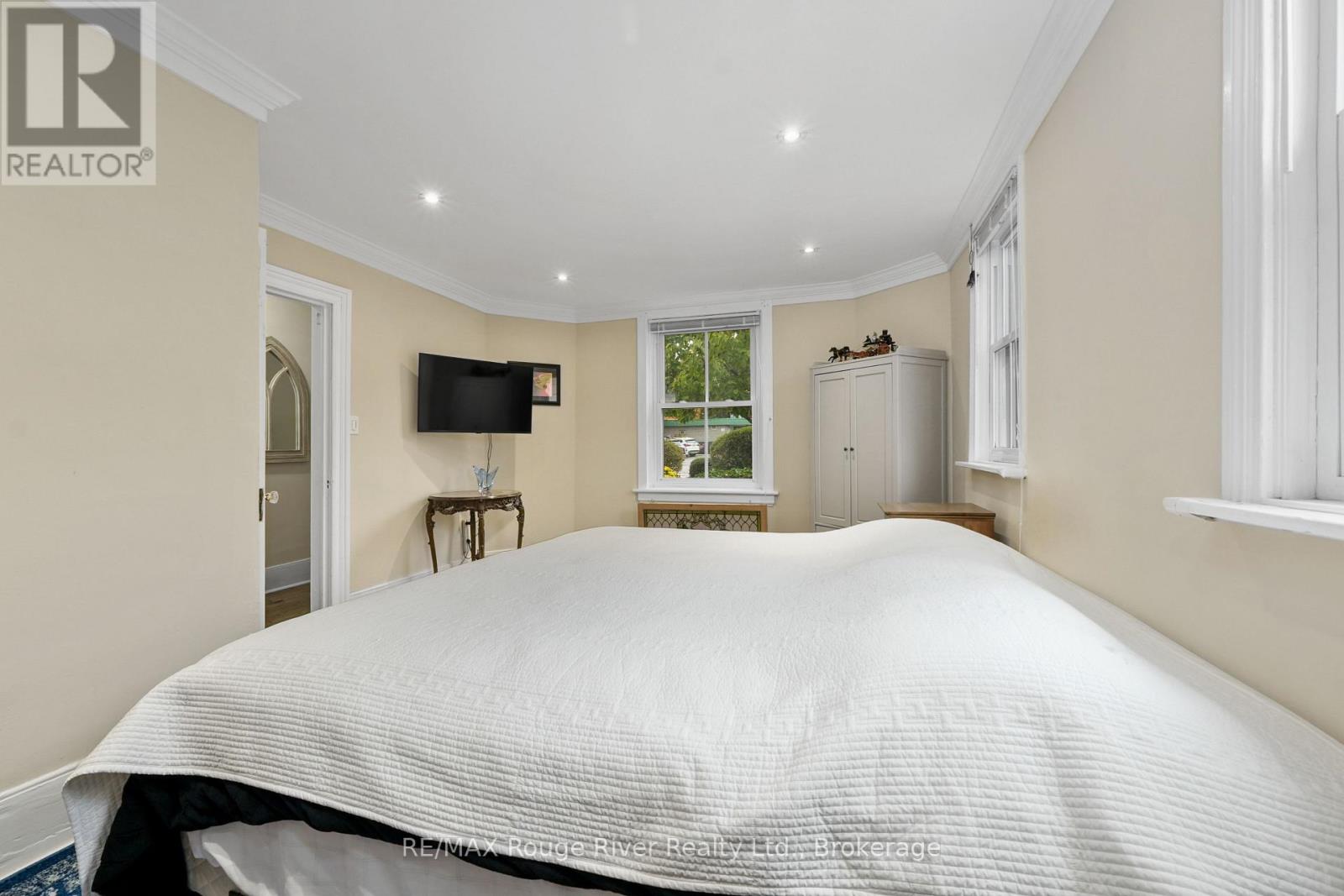 27 Buck Street Property Photo 9