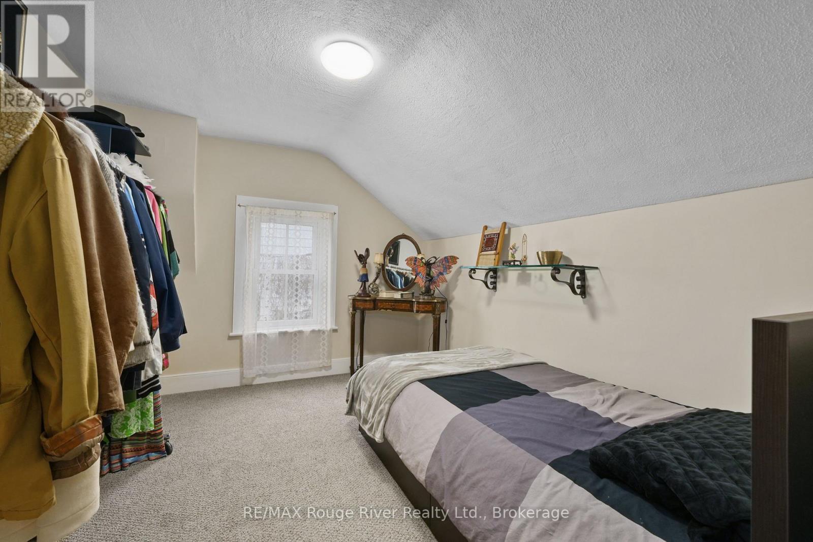27 Buck Street Property Photo 24