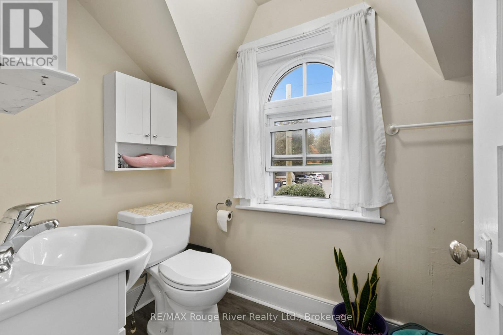 27 Buck Street Property Photo 28