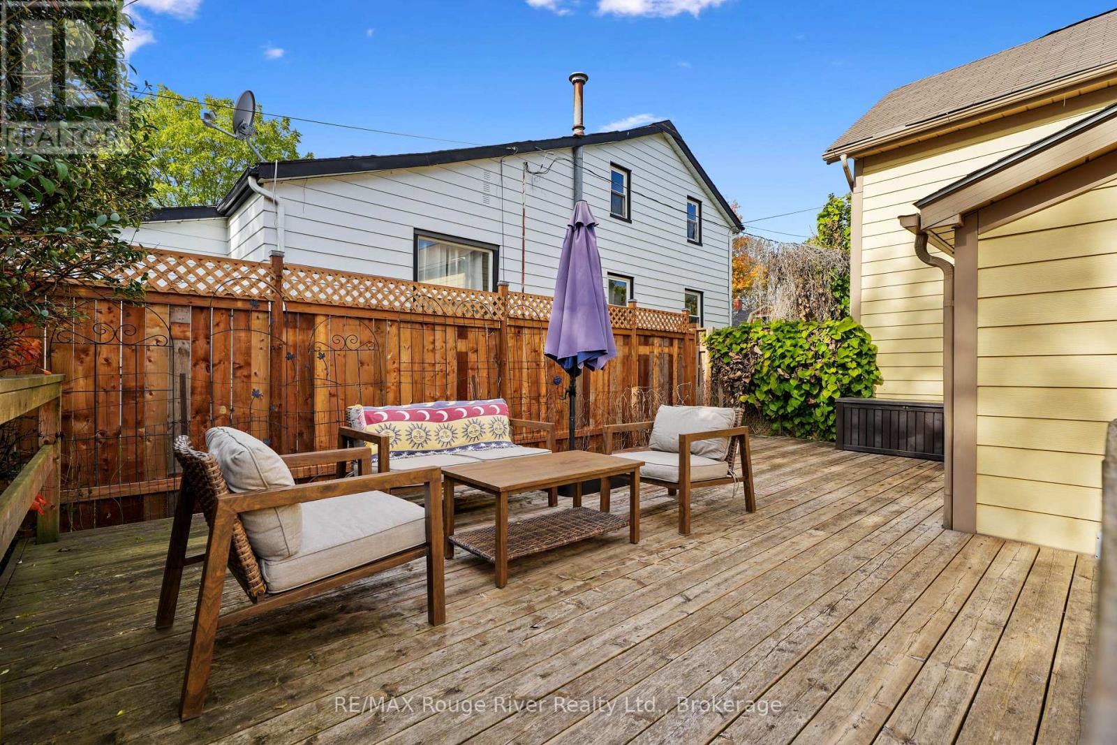 27 Buck Street Property Photo 37