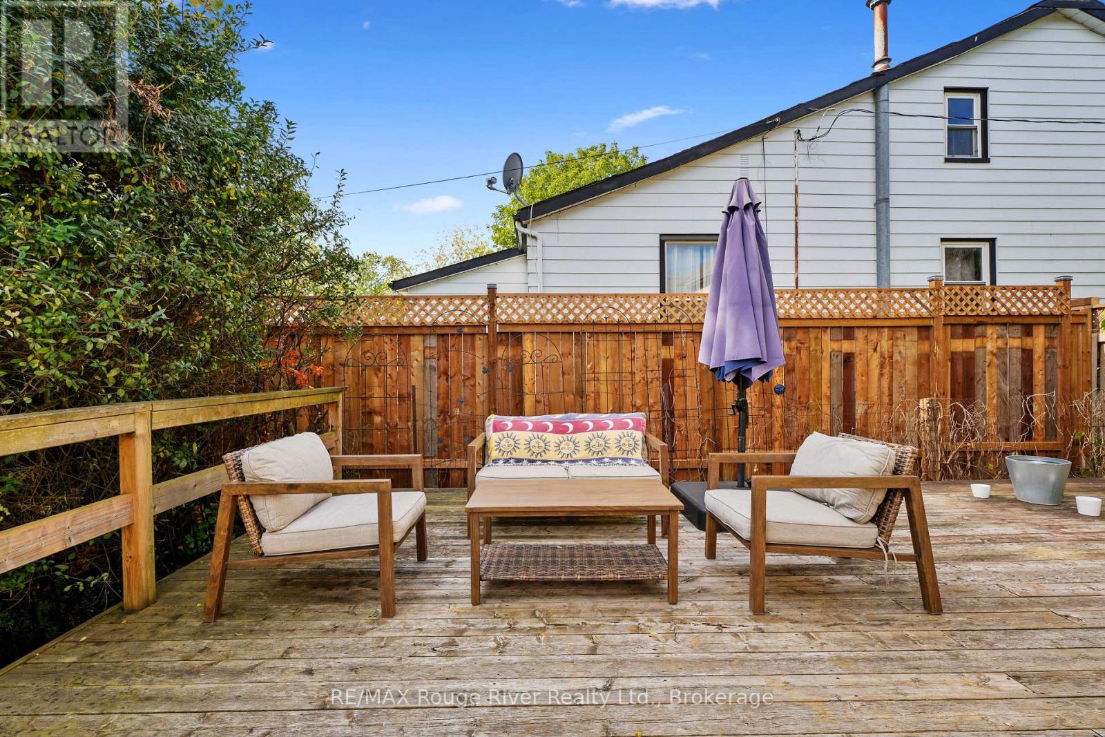 27 Buck Street Property Photo 38