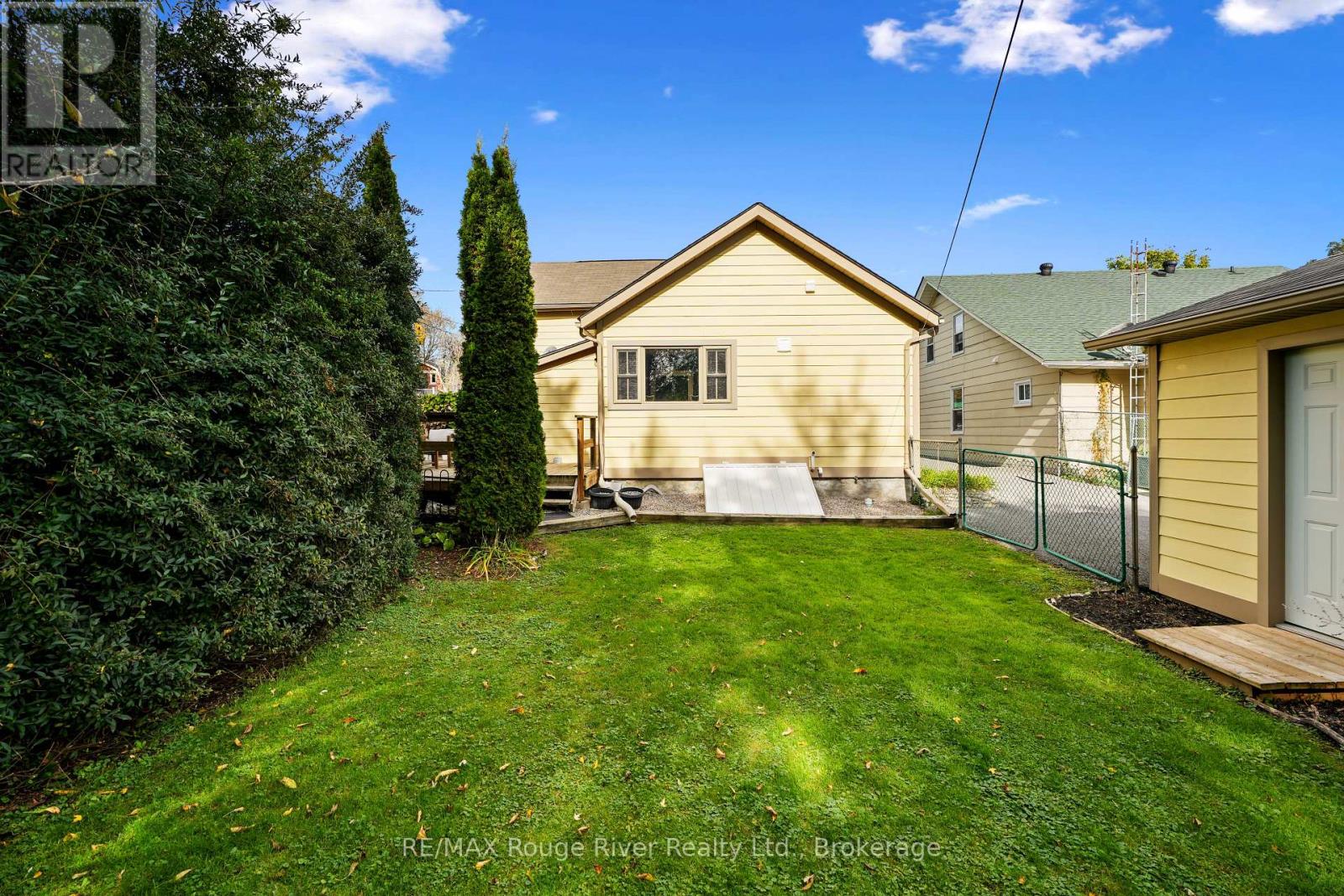 27 Buck Street Property Photo 44
