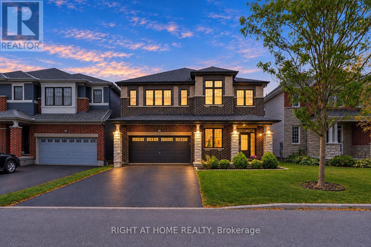 35 HAWKS LANDING CRESCENT Property Photo 1