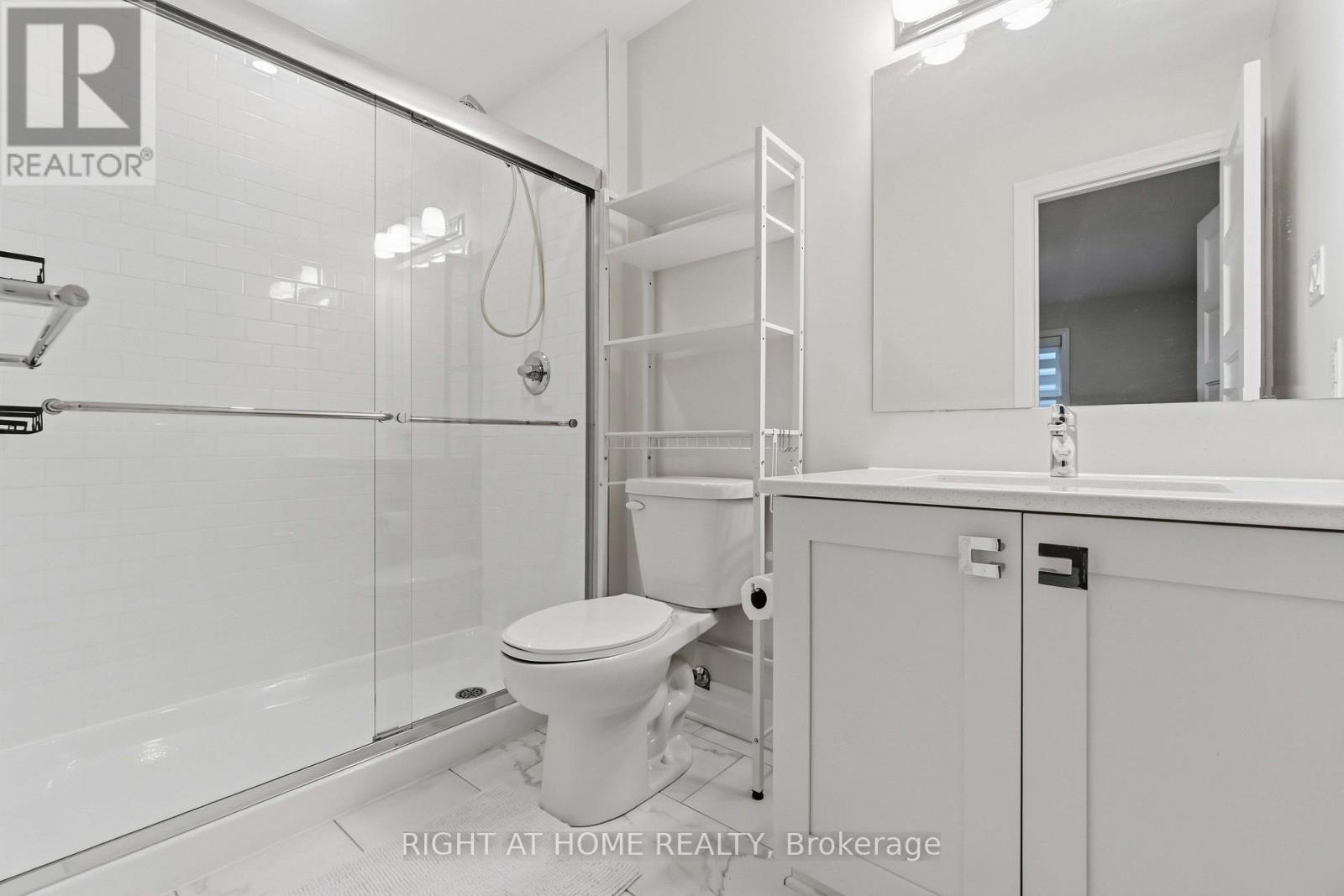 35 Hawks Landing Crescent Property Photo 27