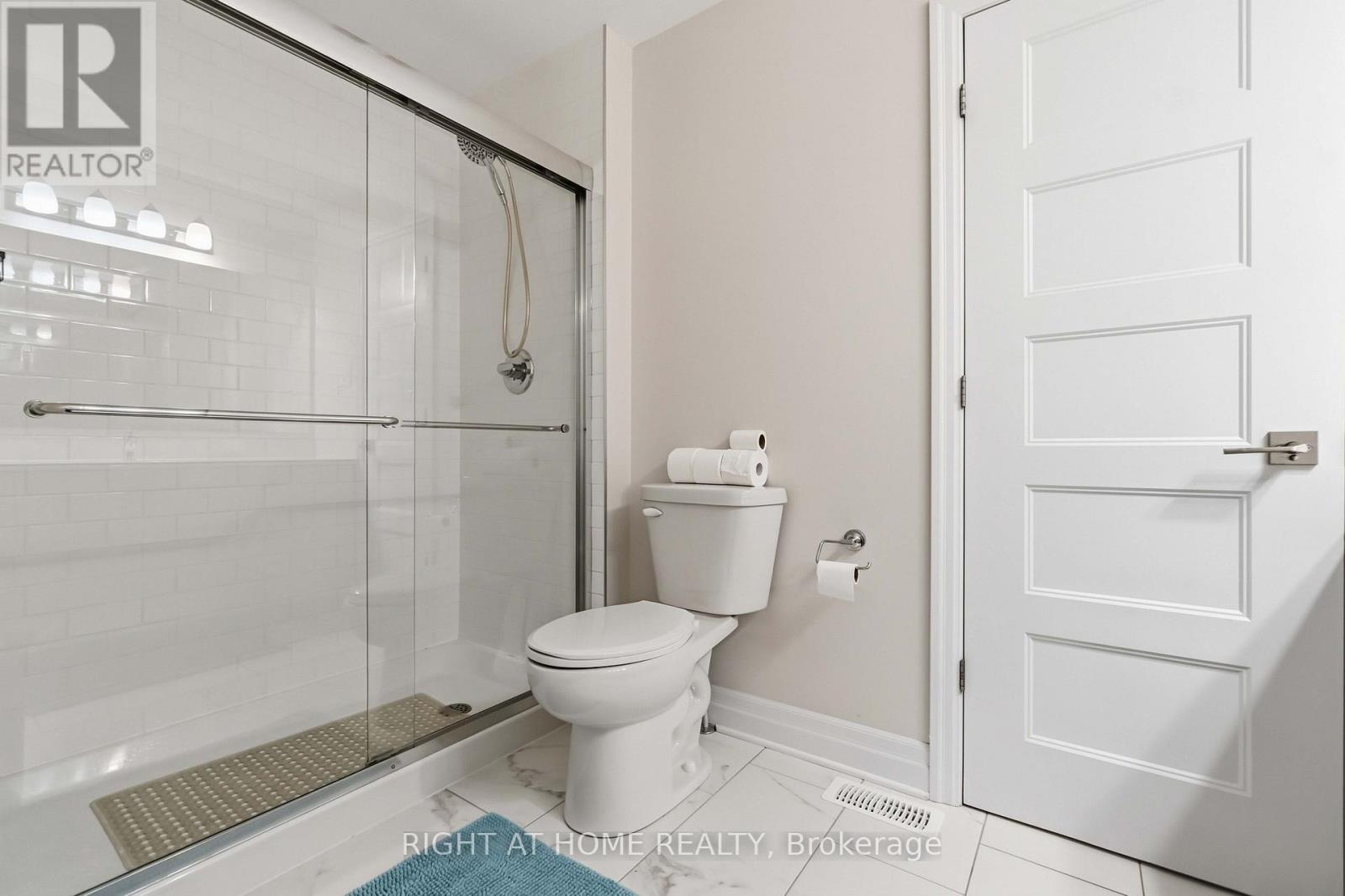 35 Hawks Landing Crescent Property Photo 31