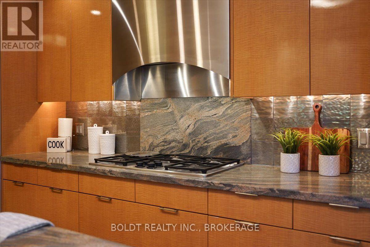 290 Riverview Boulevard Property Photo 21