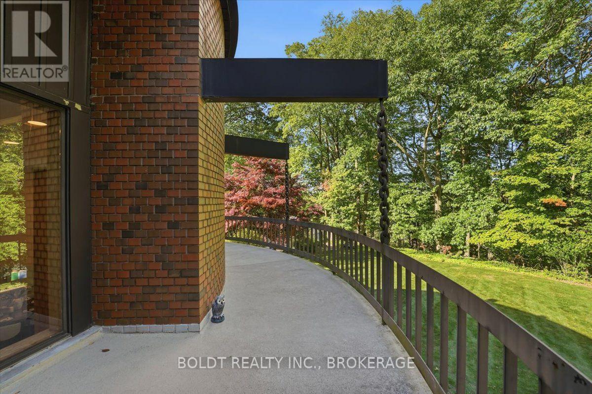 290 Riverview Boulevard Property Photo 34