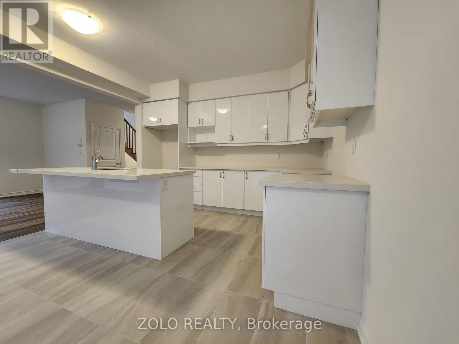 455 Beechwood Forest Lane Property Photo 3