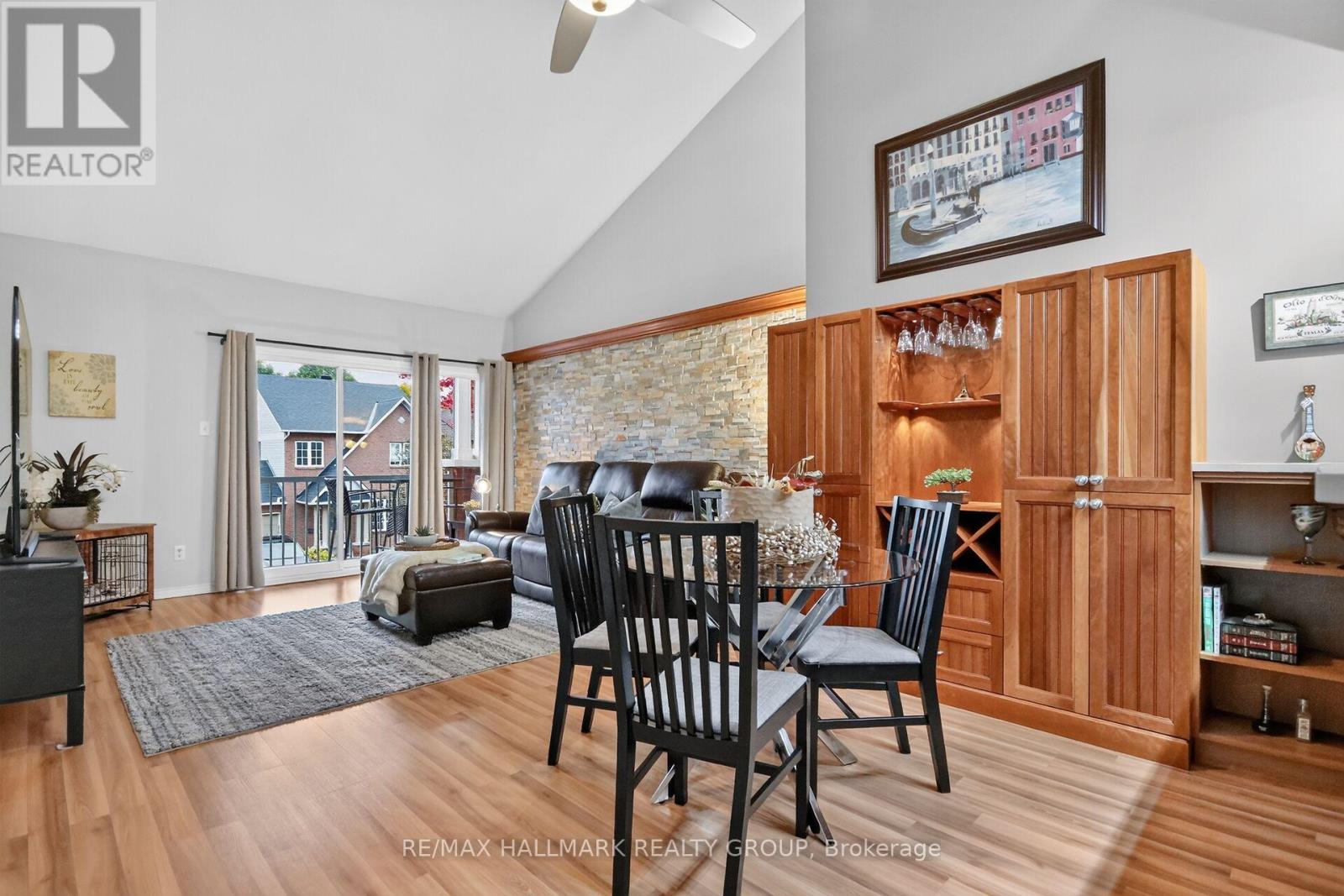 10e Daybreak Street Property Photo 25