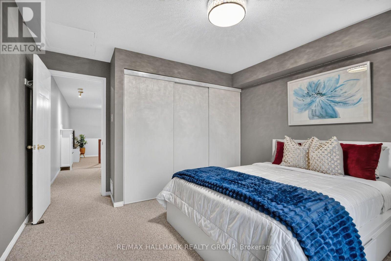 10e Daybreak Street Property Photo 35