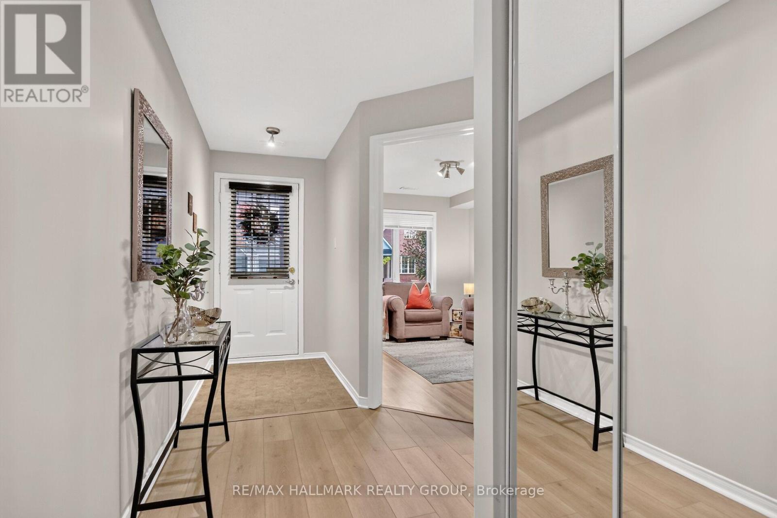 10e Daybreak Street Property Photo 3