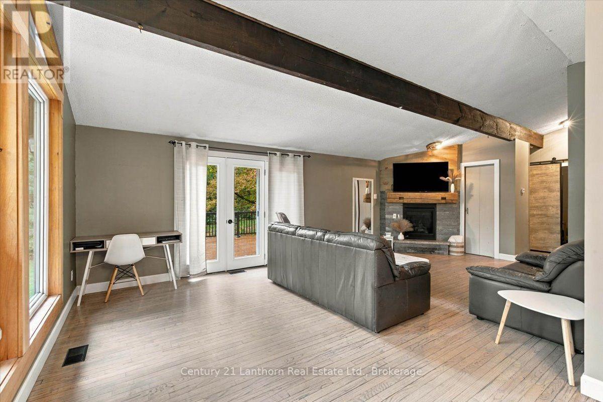 13056 Highway 62 Property Photo 17