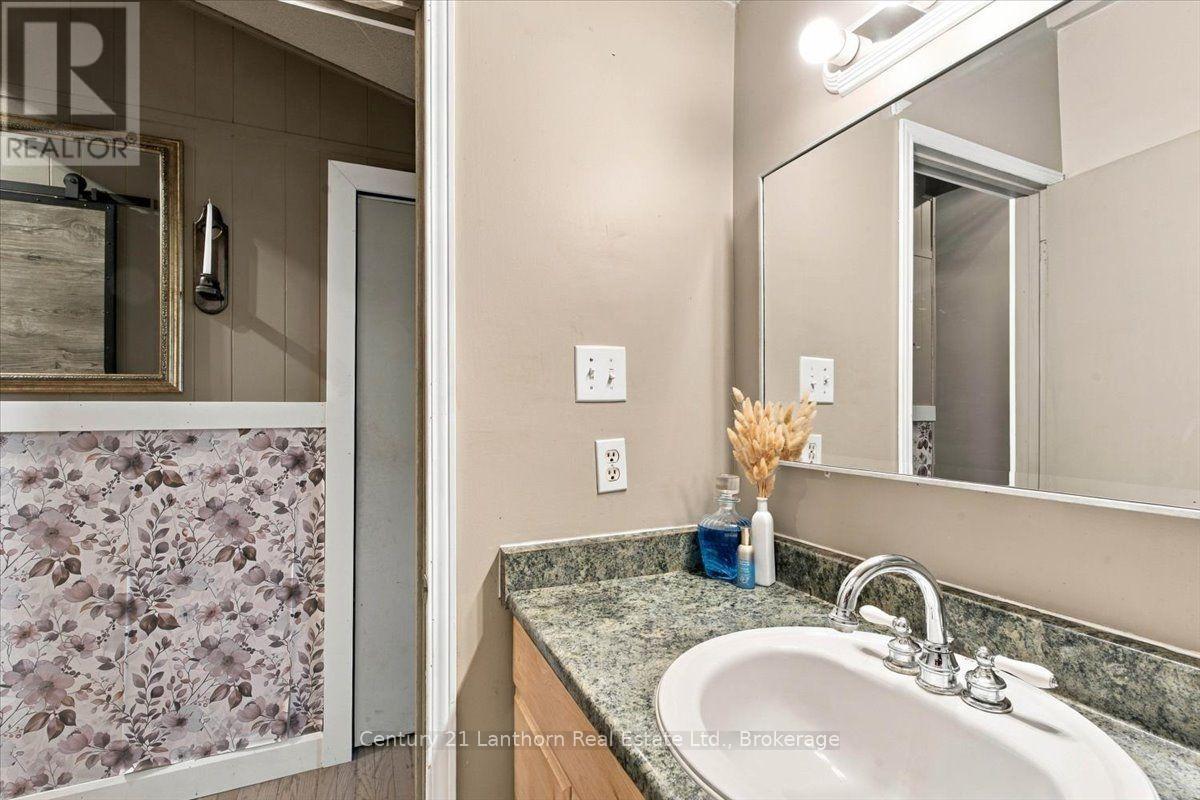 13056 Highway 62 Property Photo 25
