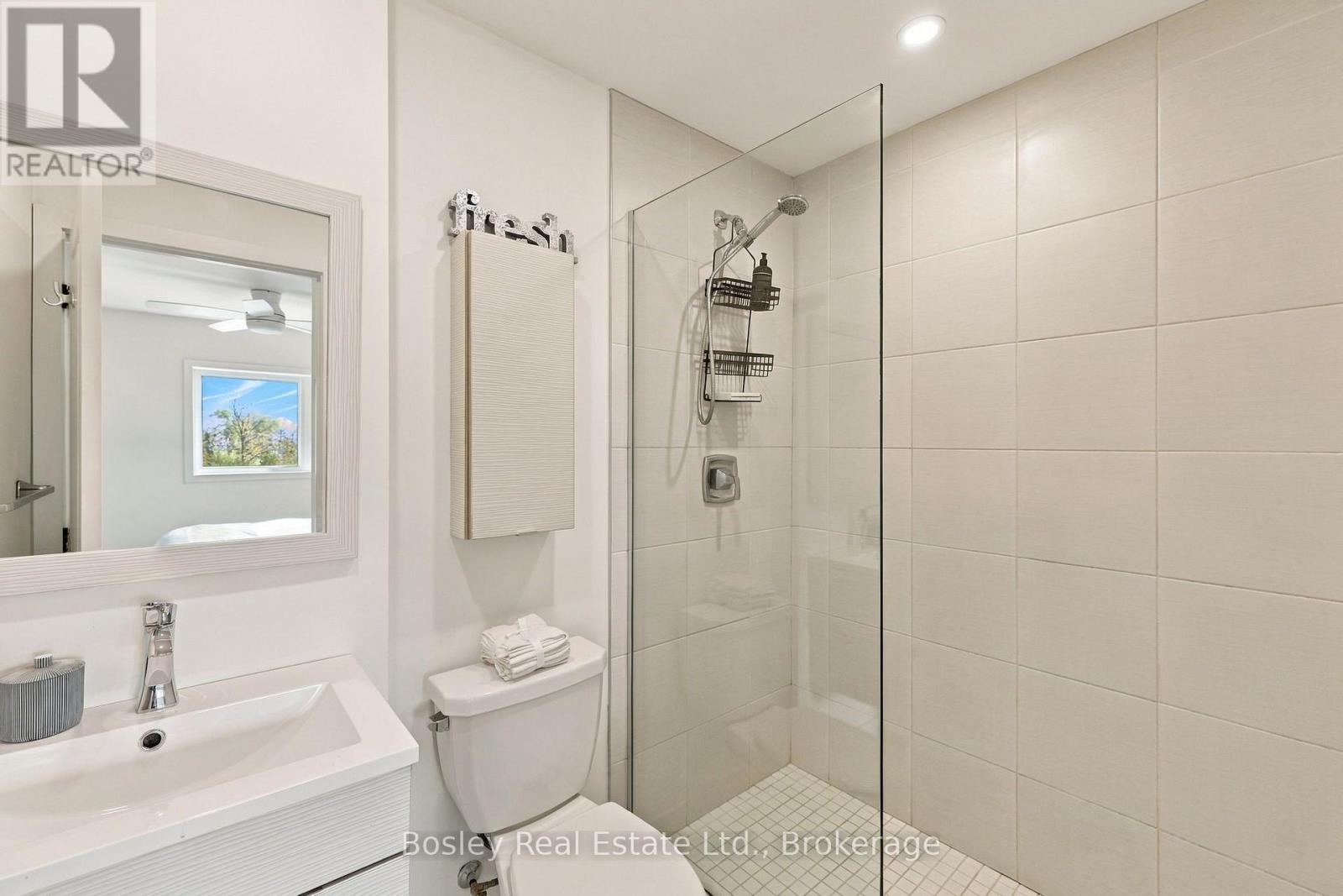 303 - 12 Beckwith Lane Property Photo 23