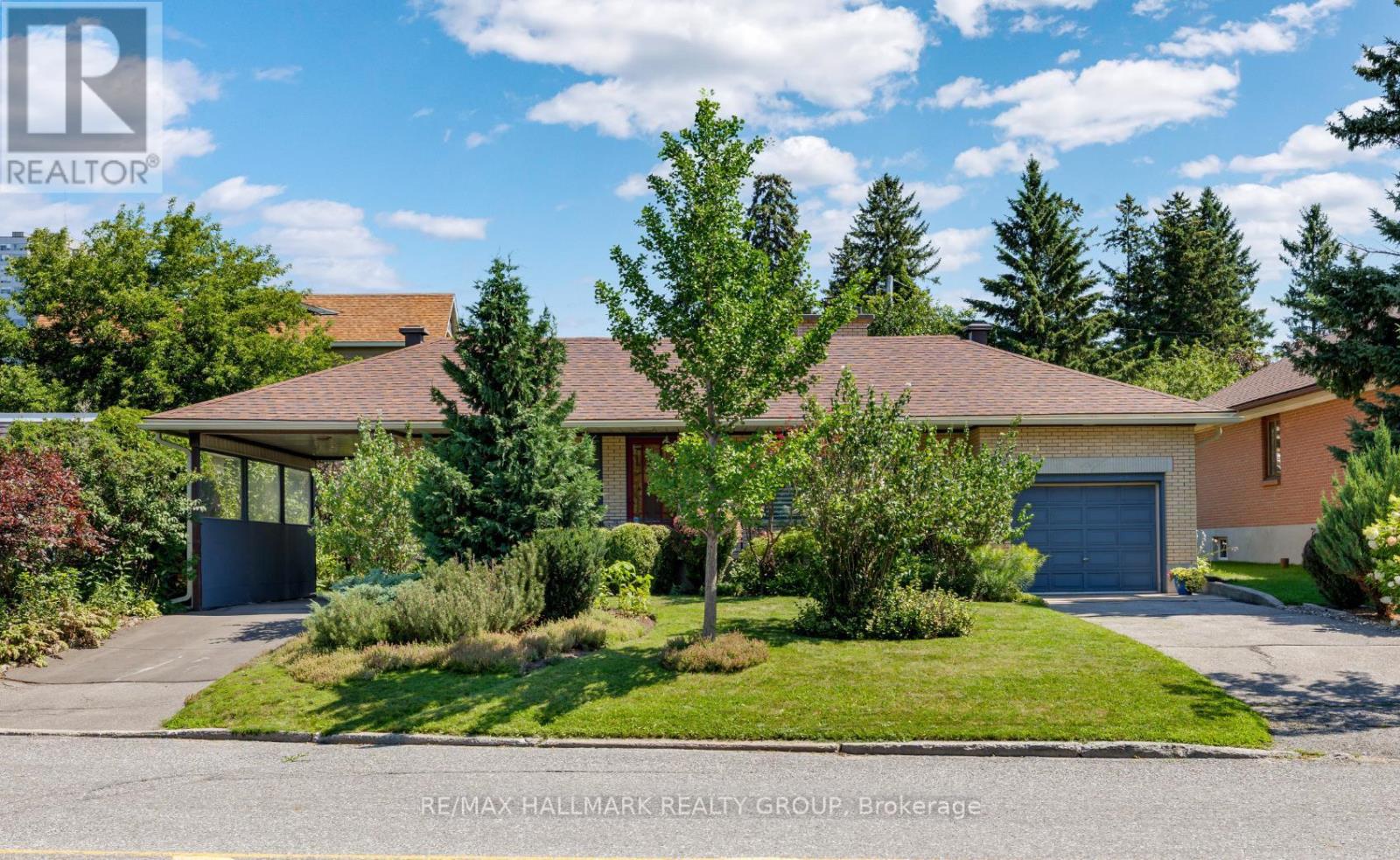 811 Iroquois Road Property Photo 1