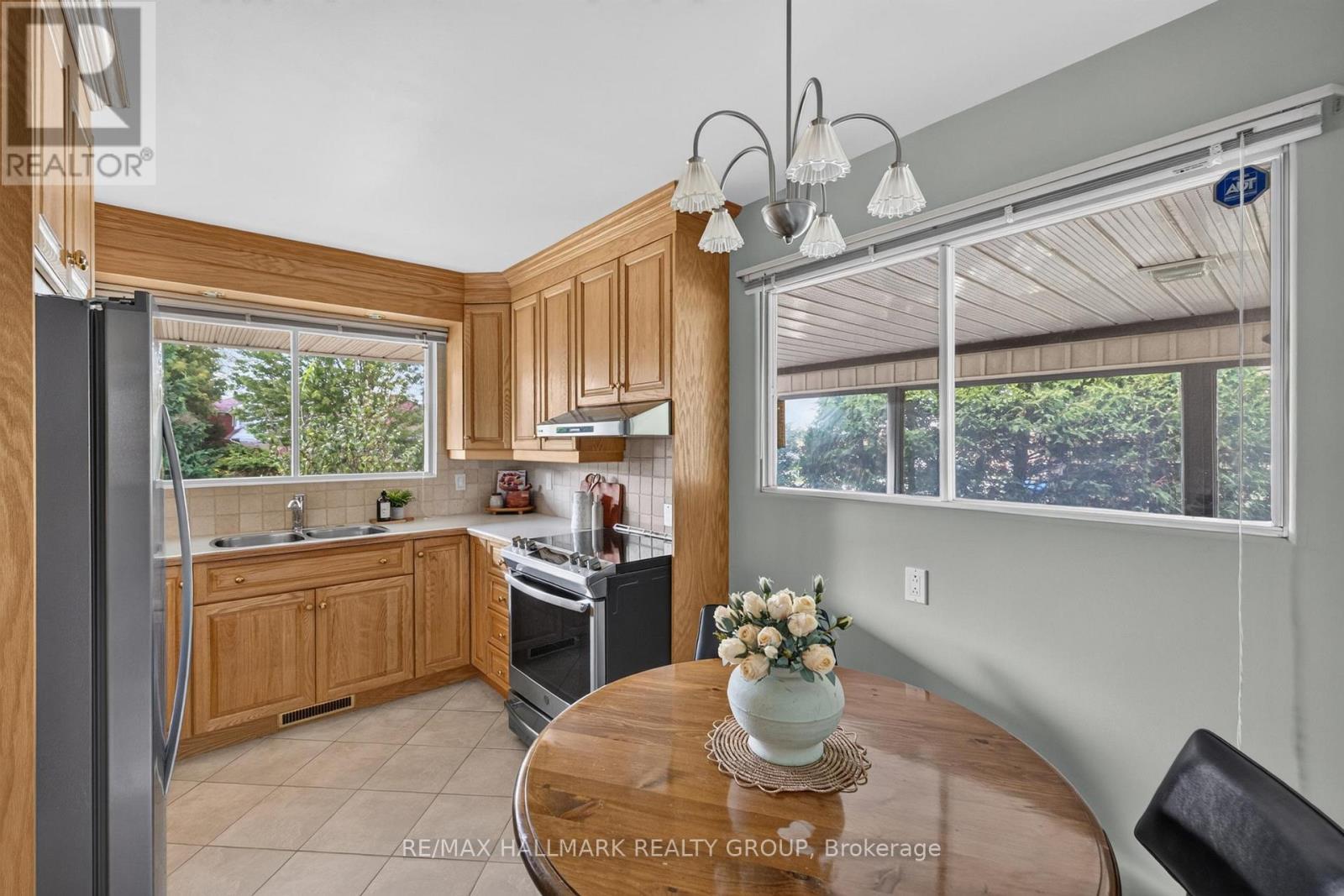 811 Iroquois Road Property Photo 12