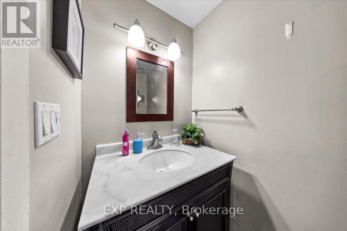 66 Tedwyn Drive Property Photo 8
