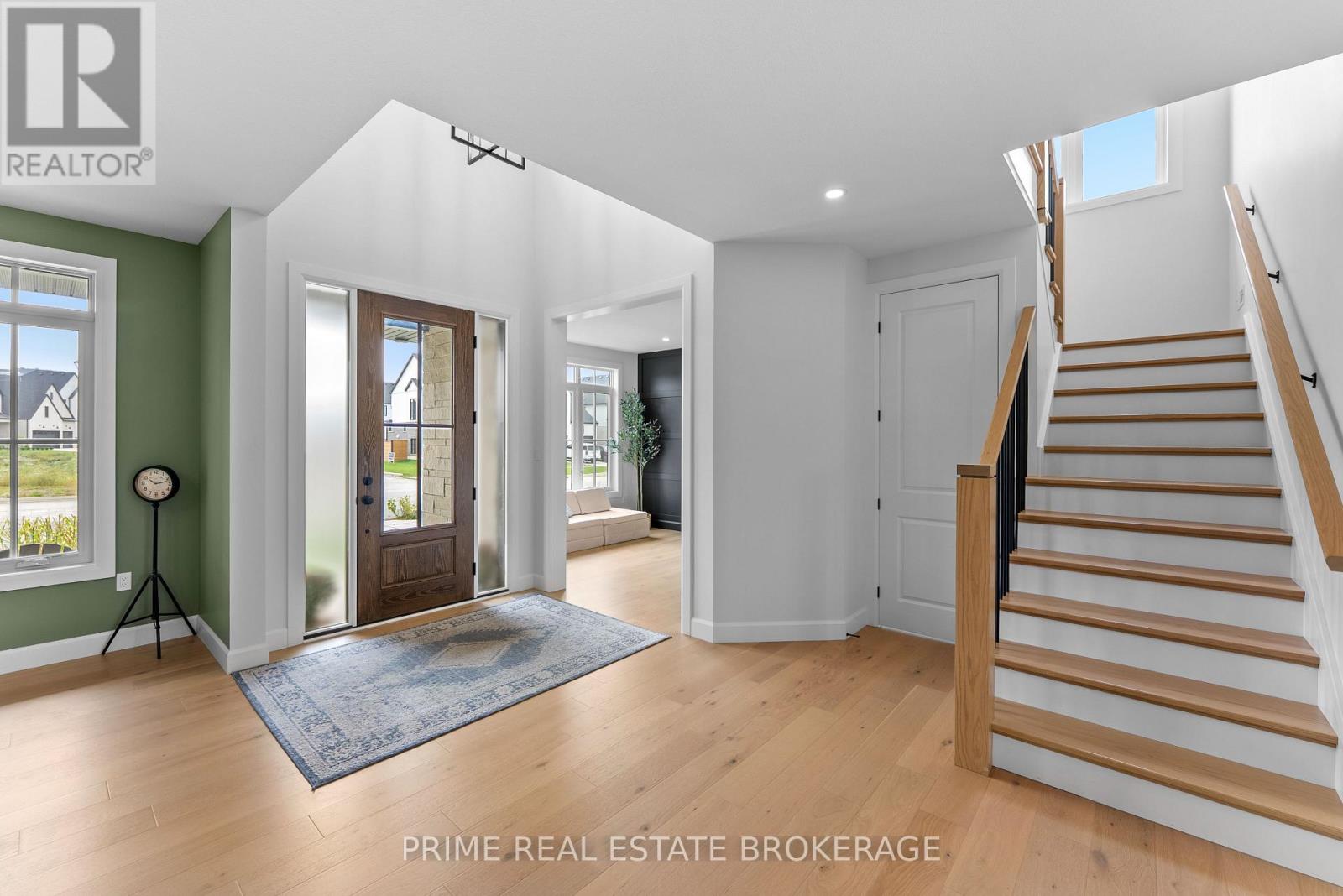 826 Eagletrace Drive Property Photo 4