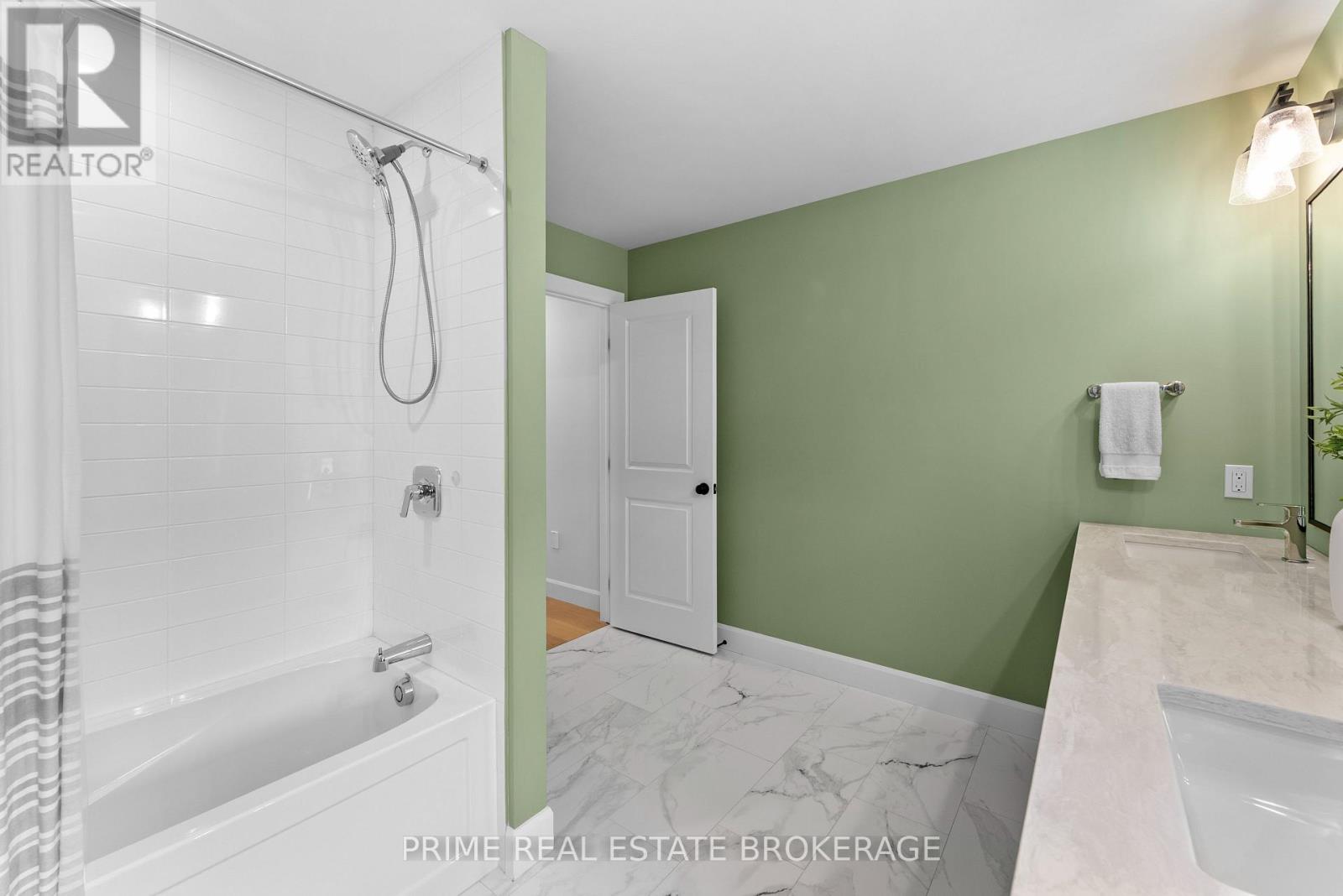 826 Eagletrace Drive Property Photo 42