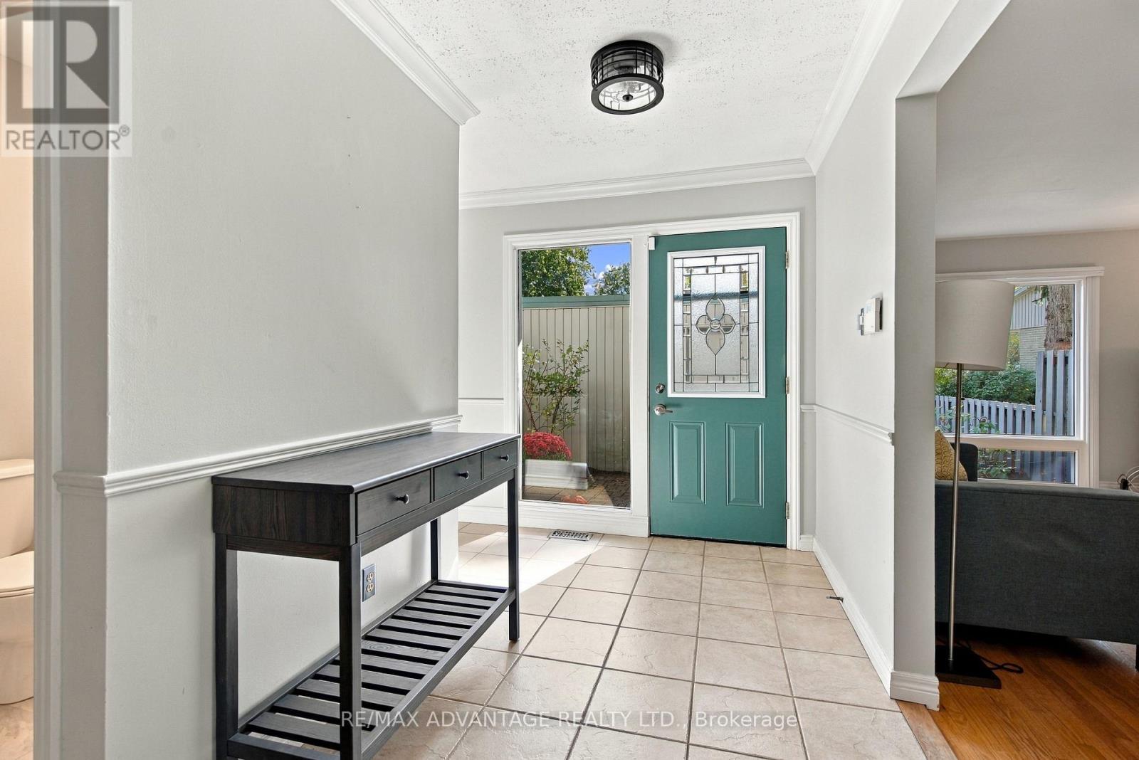 659 Woodcrest Boulevard Property Photo 8