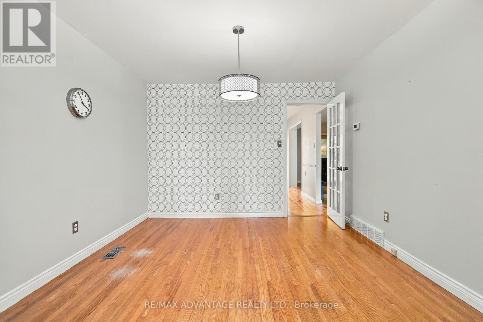 659 Woodcrest Boulevard Property Photo 17