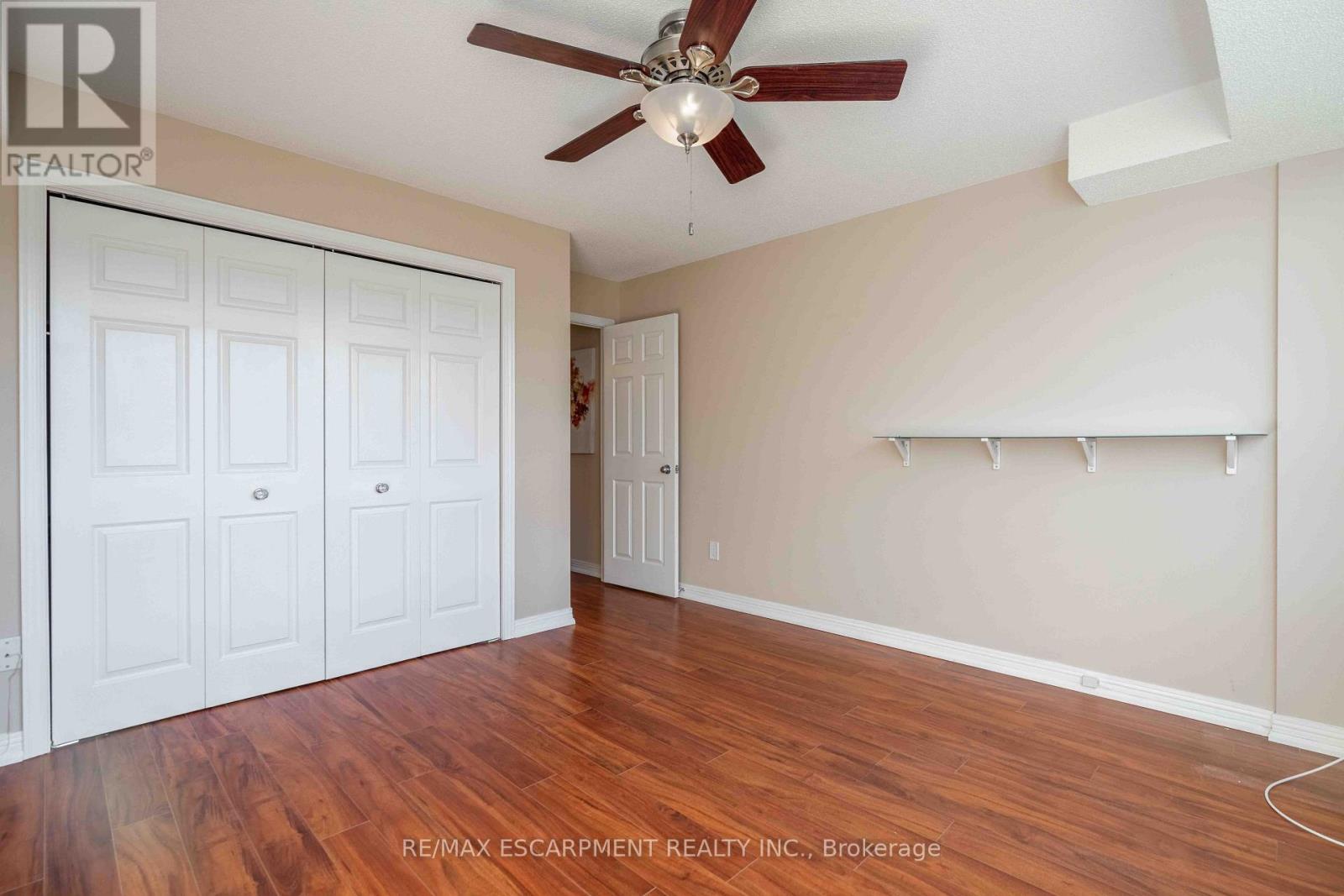 606 - 6 Village Green Boulevard Property Photo 23