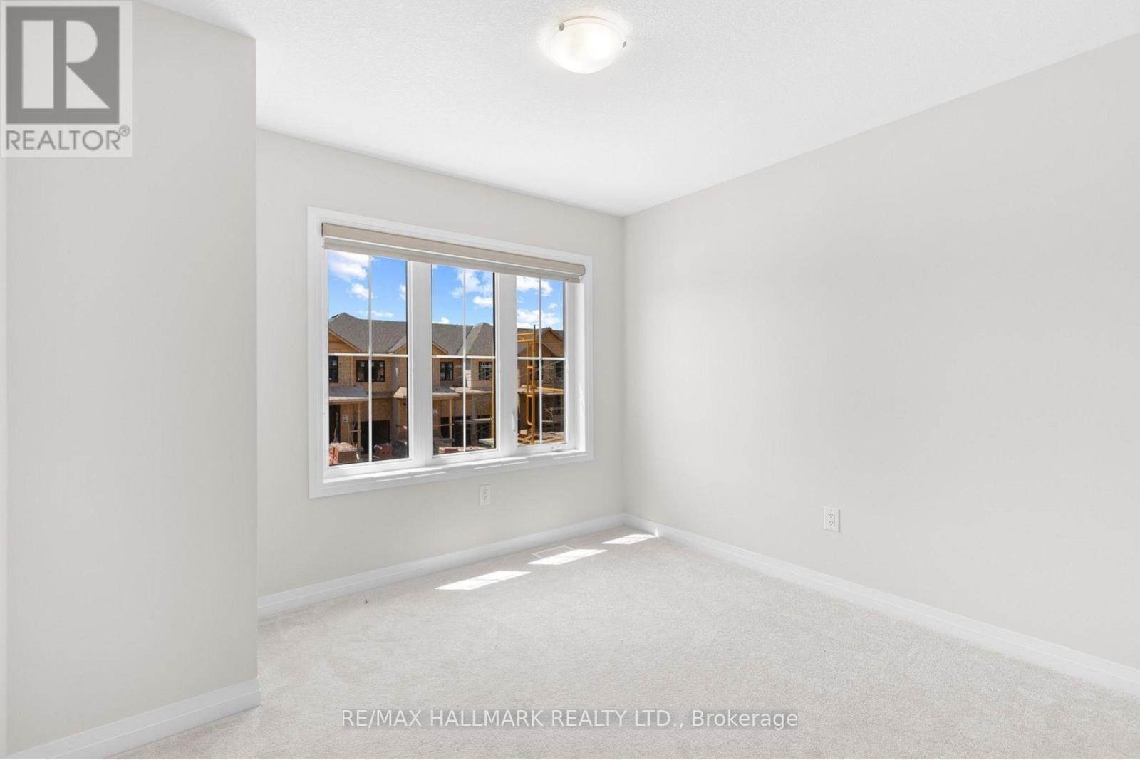 16 Crossmore Crescent Property Photo 23