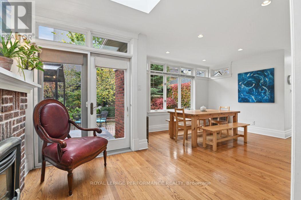 16 Renfrew Avenue Property Photo 26