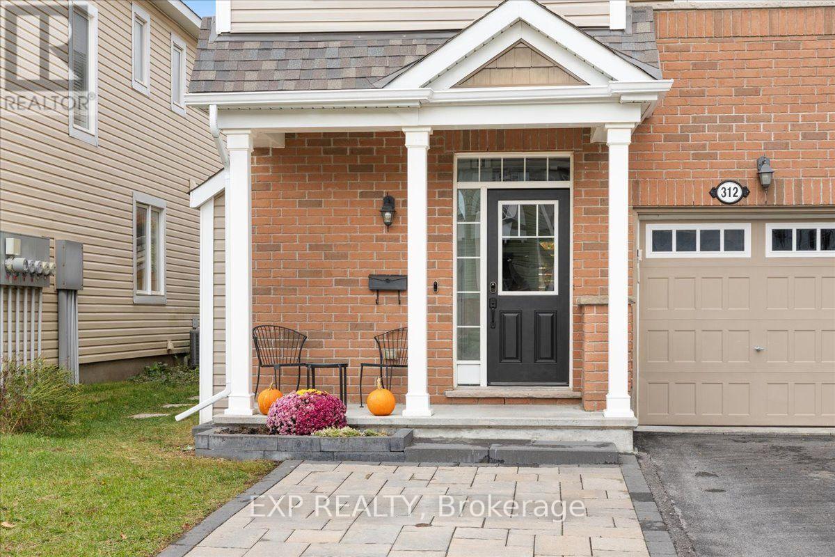 312 Song Sparrow Street Property Photo 2