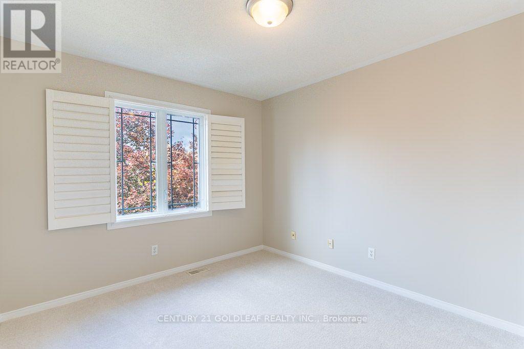 2260 Brockstone Crescent Property Photo 31