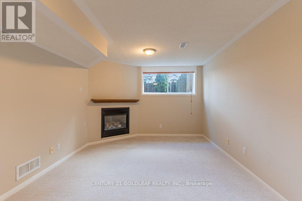 2260 Brockstone Crescent Property Photo 36
