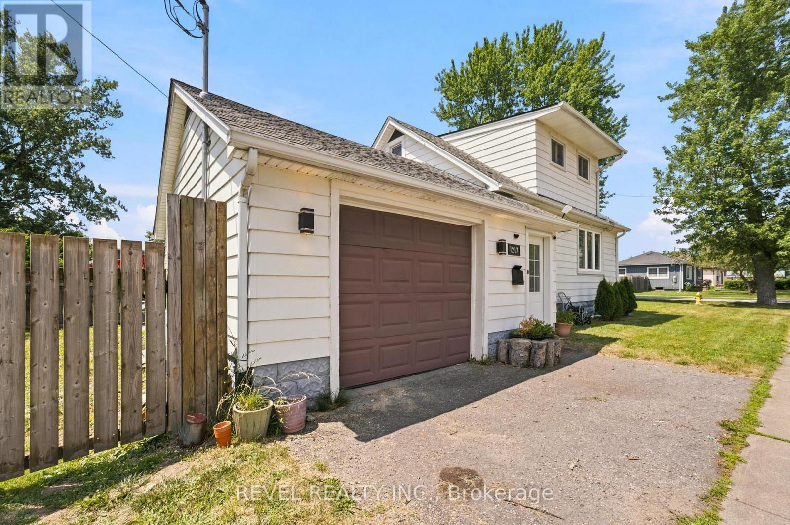 1217 Orchard Avenue Property Photo 4