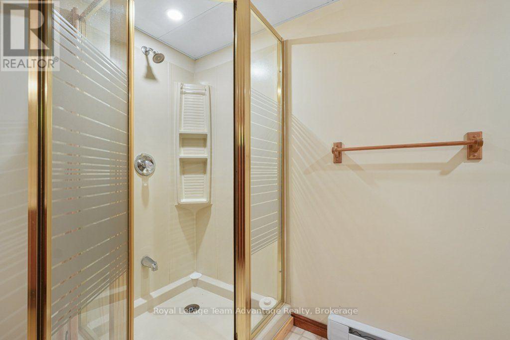 129 & 131 Bayview Drive Property Photo 28