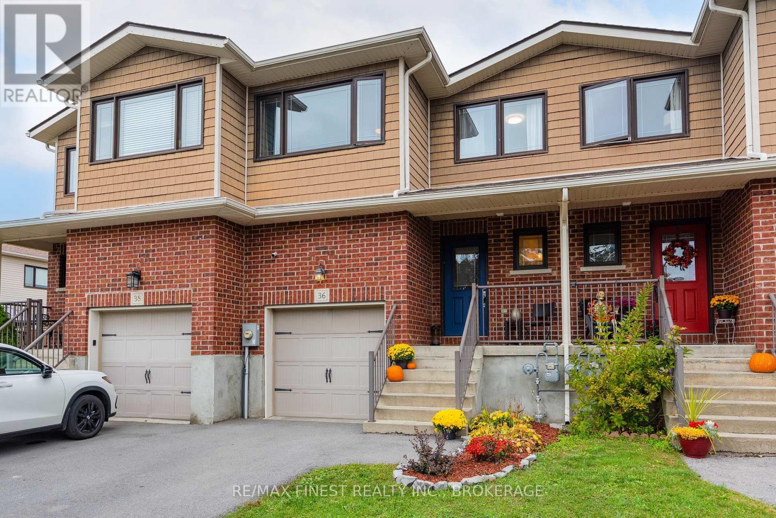 36 Amherst Drive Property Photo 4