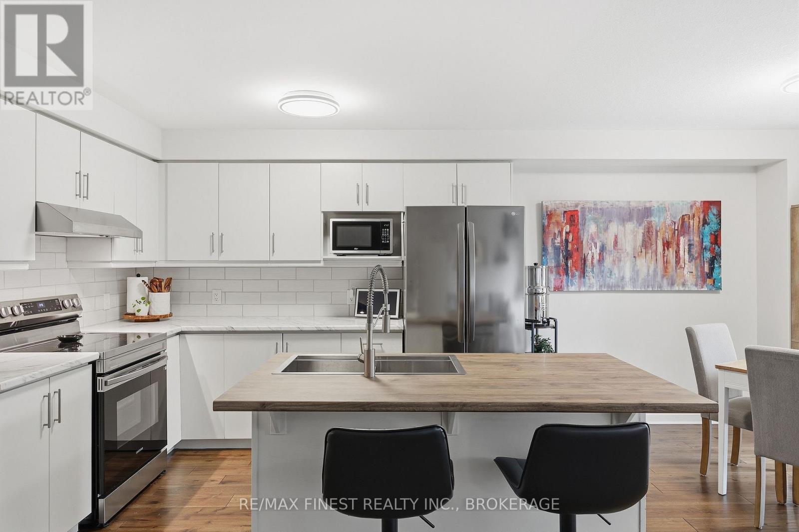 36 Amherst Drive Property Photo 12