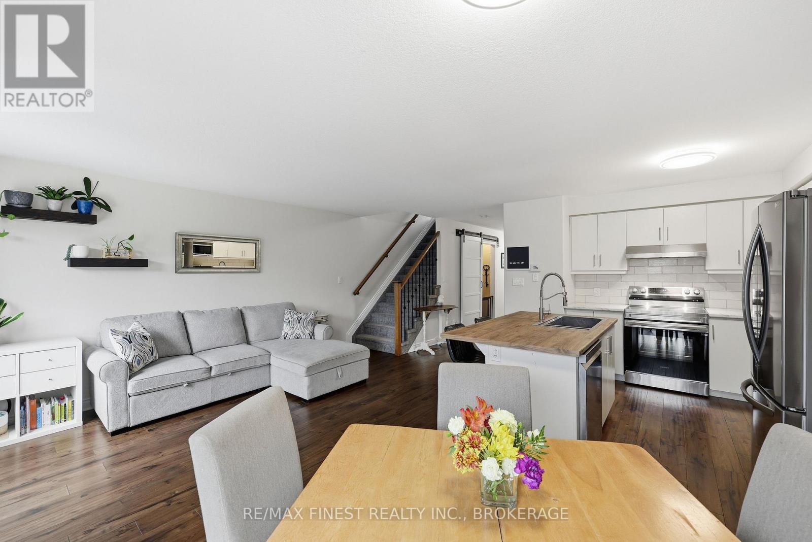 36 Amherst Drive Property Photo 21