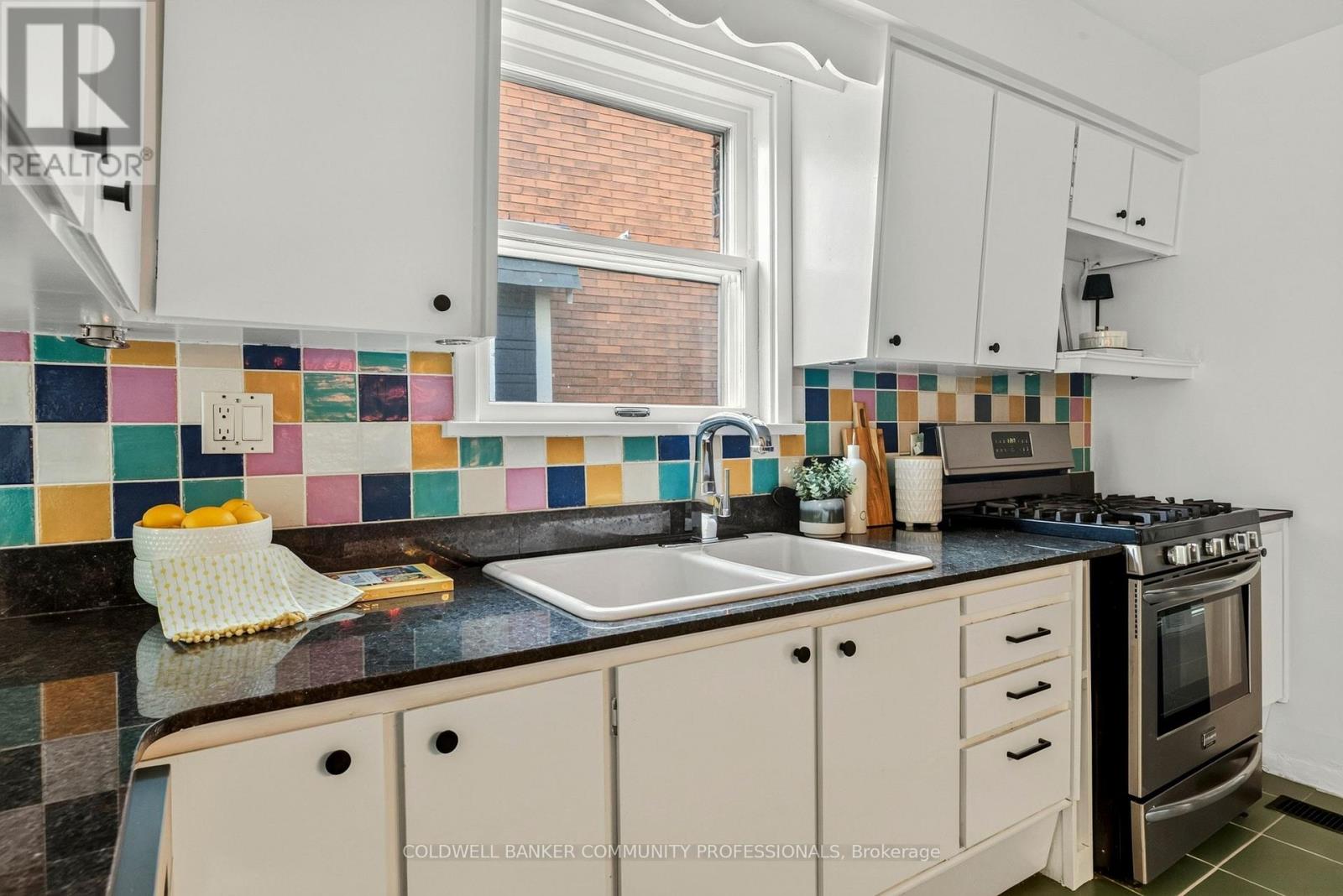 28 North Oval Property Photo 18