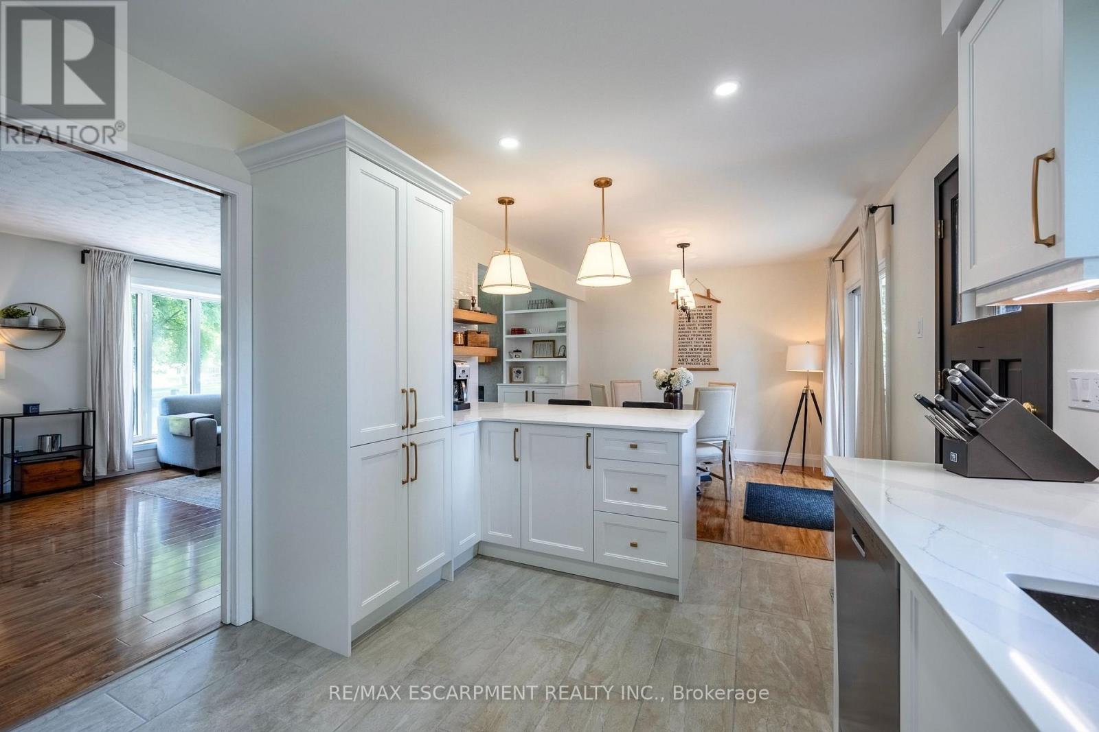 9 Normandy Circle Property Photo 12
