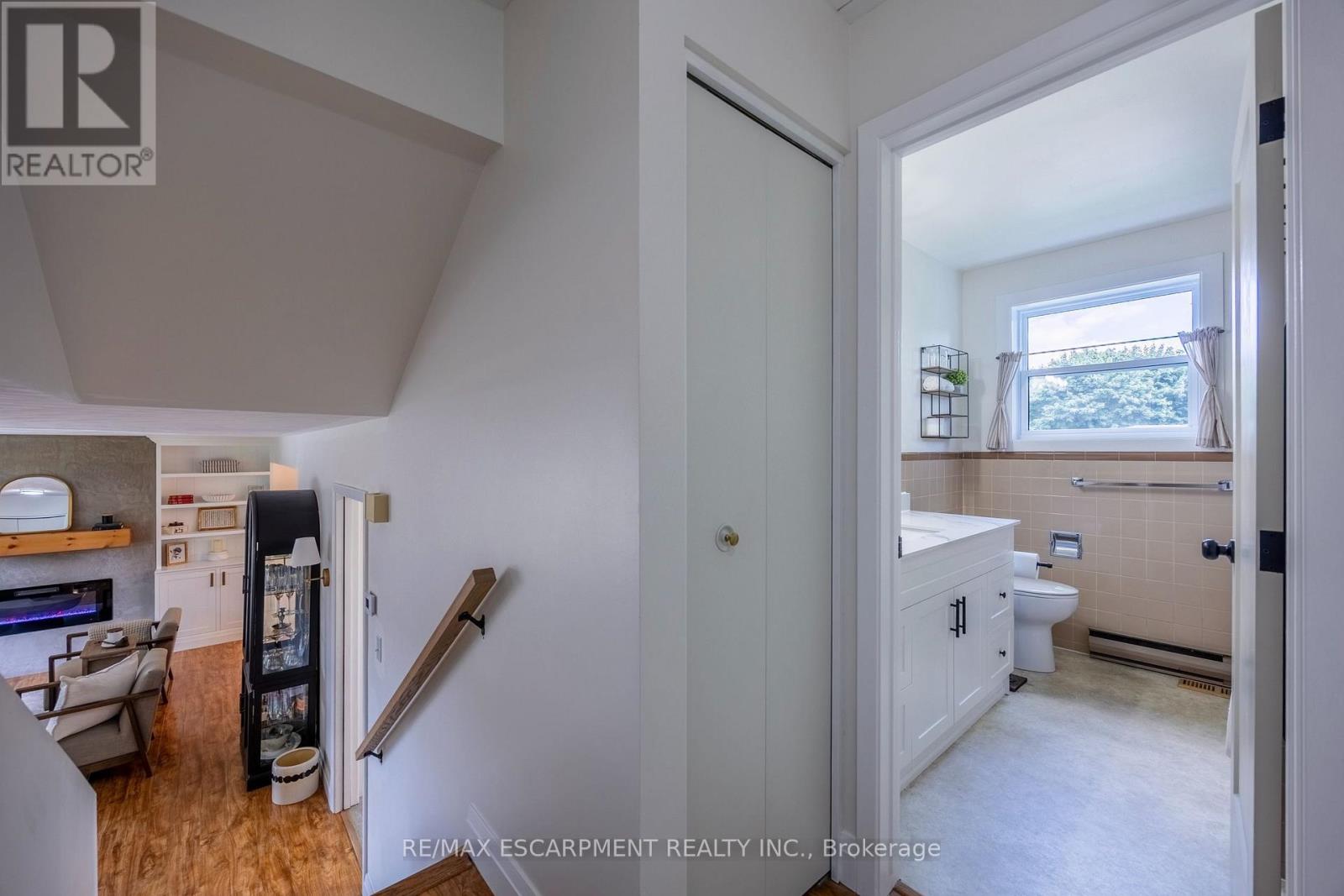 9 Normandy Circle Property Photo 21
