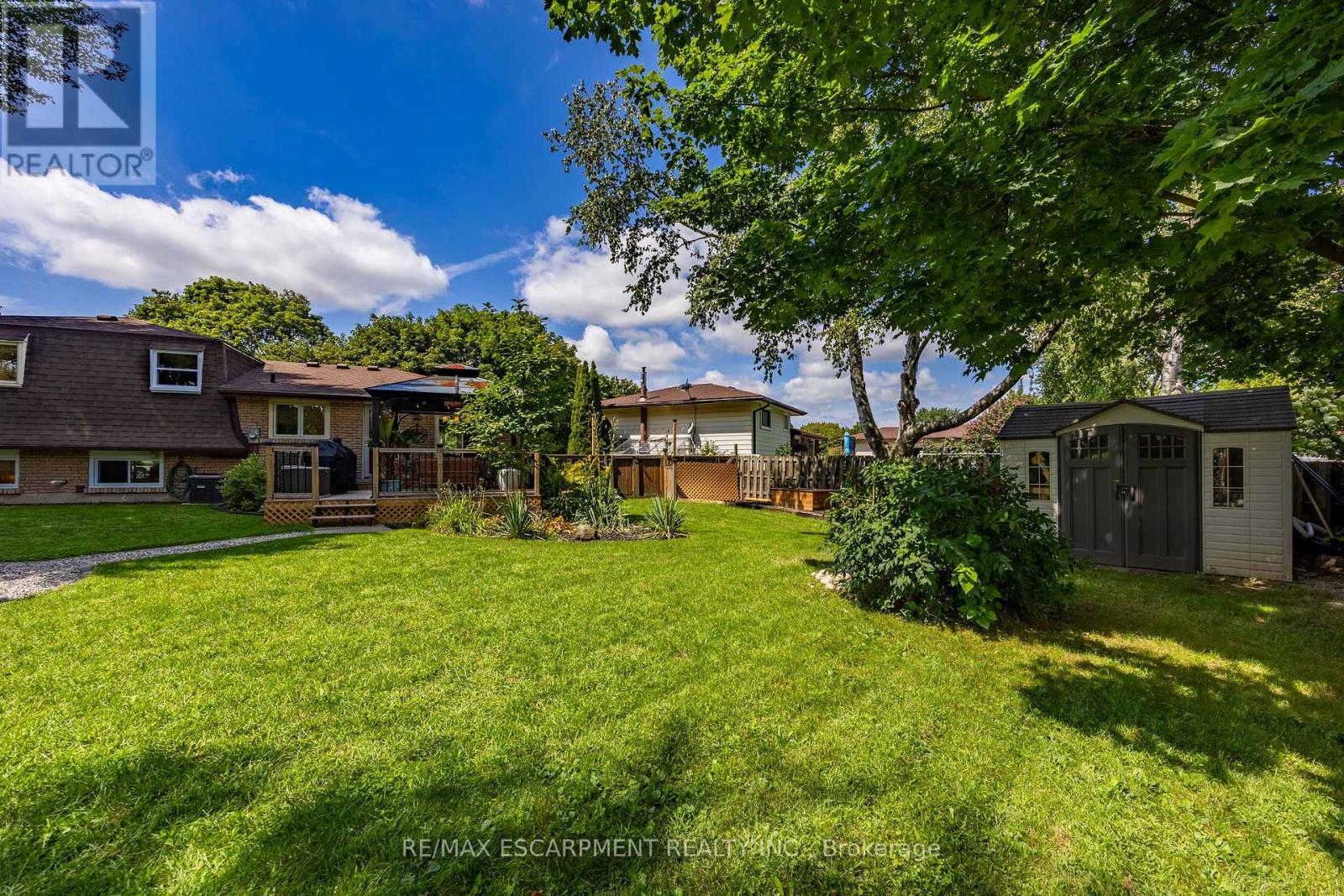 9 Normandy Circle Property Photo 30