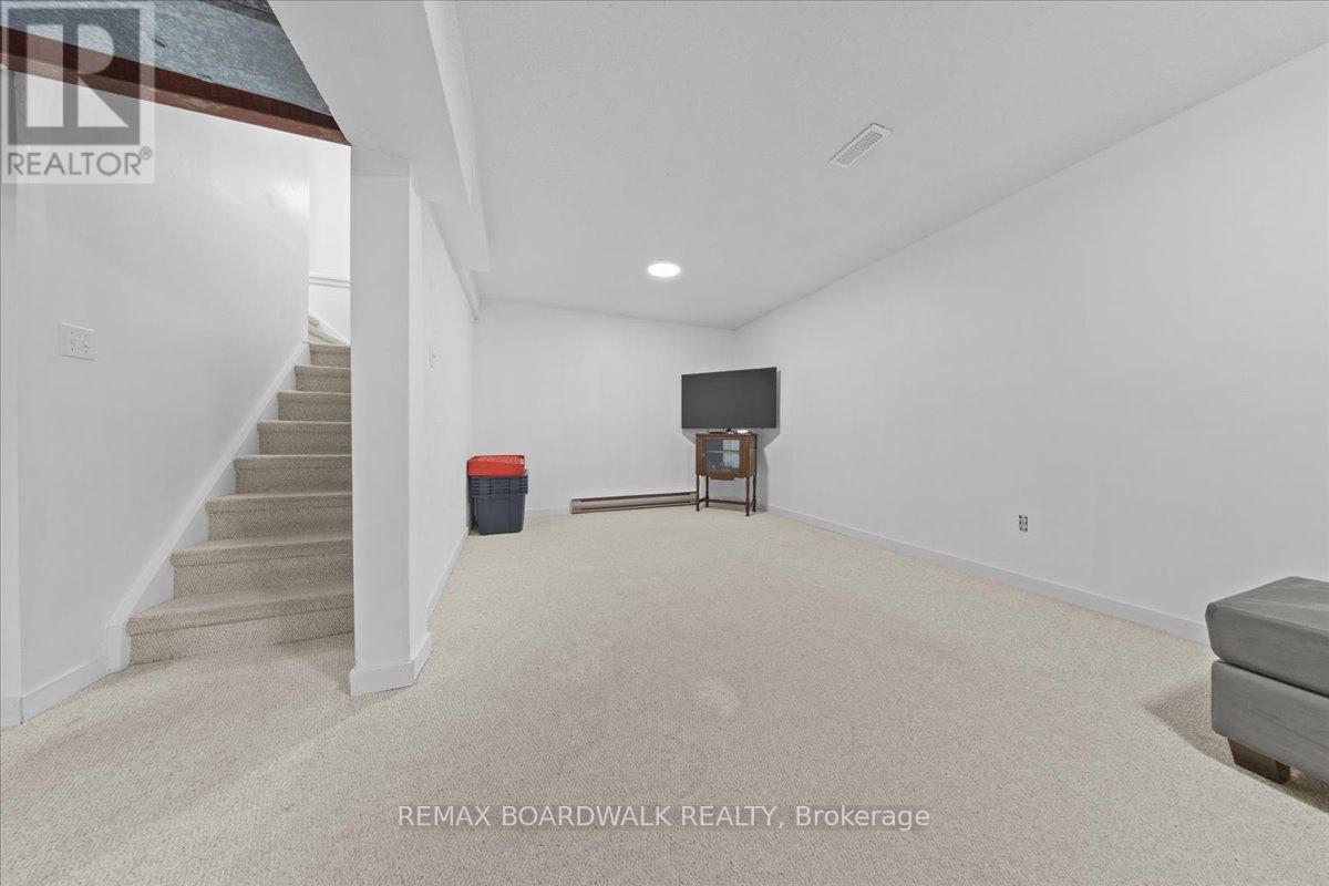 6584 Legault Street Property Photo 32