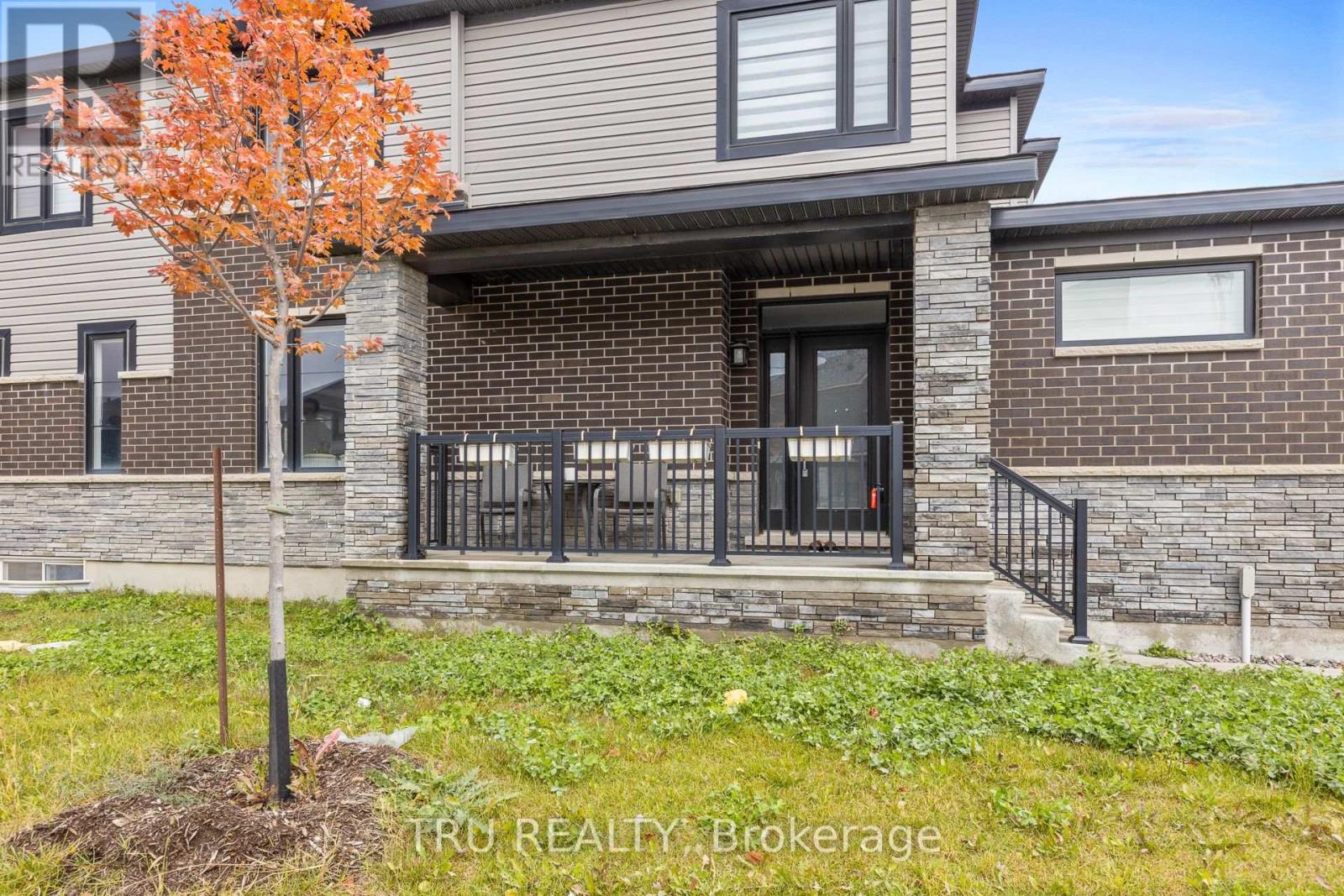 624 Galarneau Way Property Photo 2
