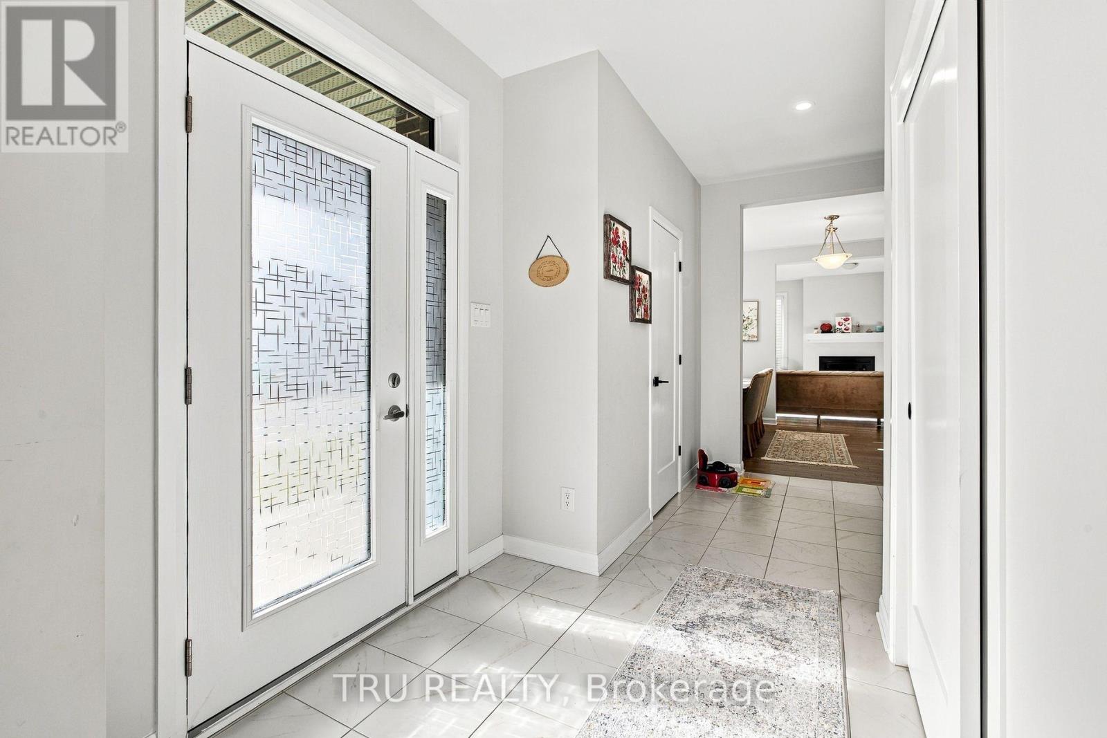 624 Galarneau Way Property Photo 4