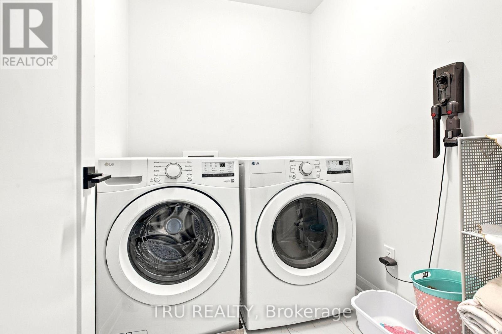 624 Galarneau Way Property Photo 23