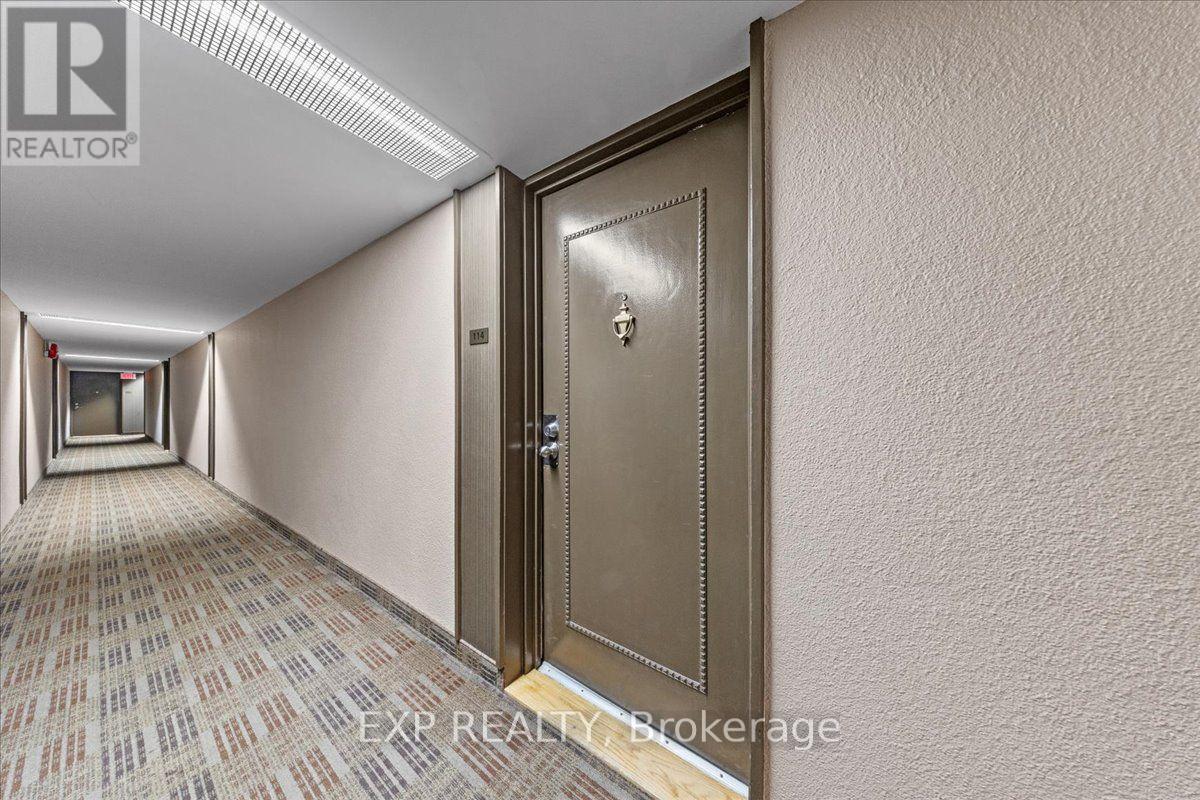 114 - 20 Chesterton Drive Property Photo 4