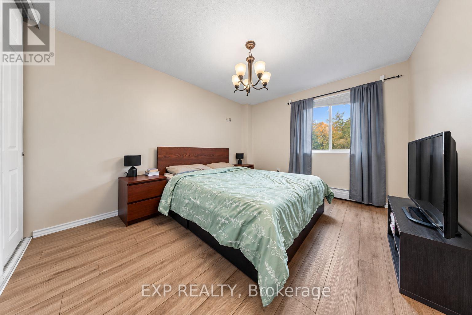 114 - 20 Chesterton Drive Property Photo 13