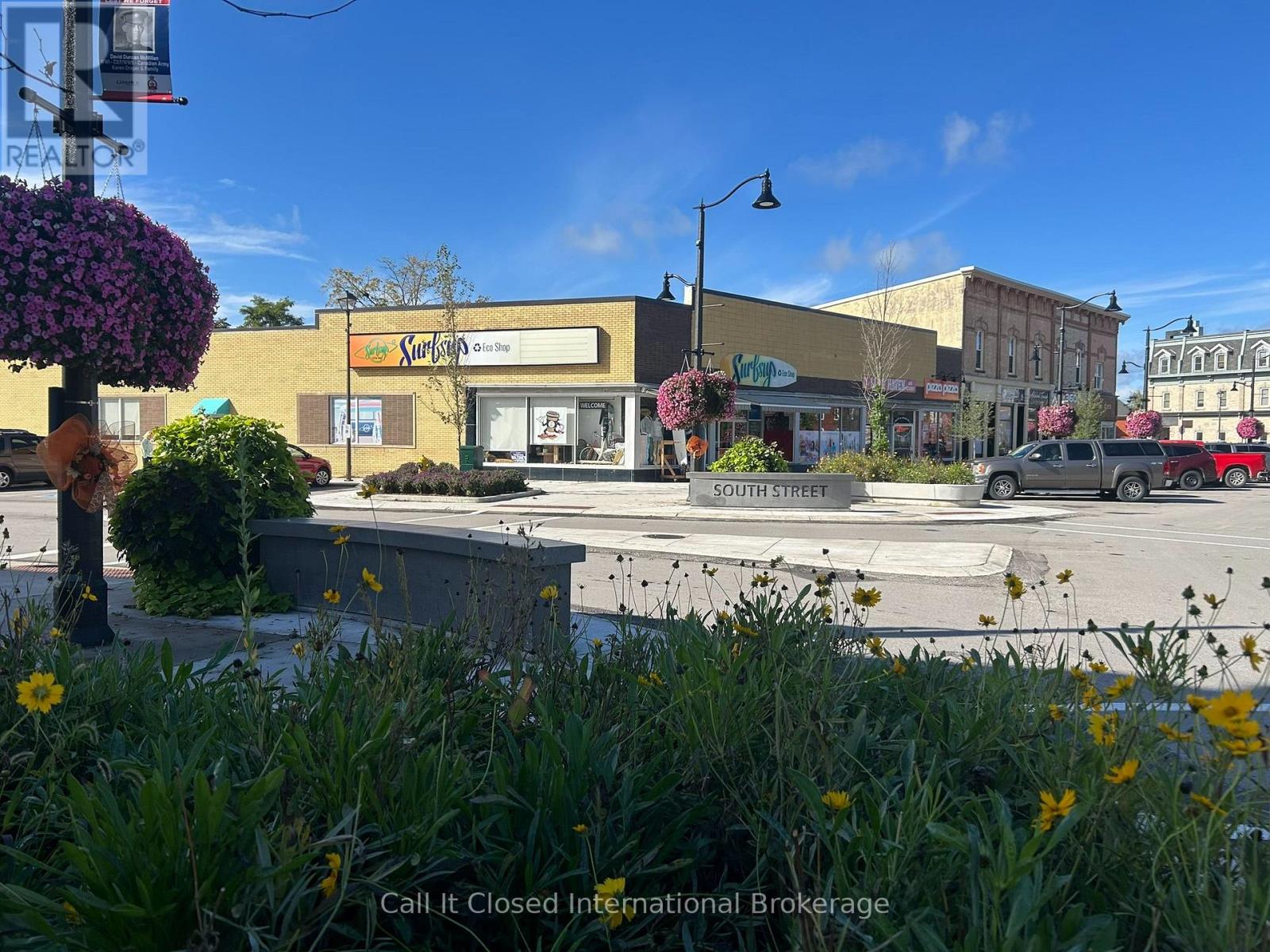 80 Courthouse Square Property Photo 1