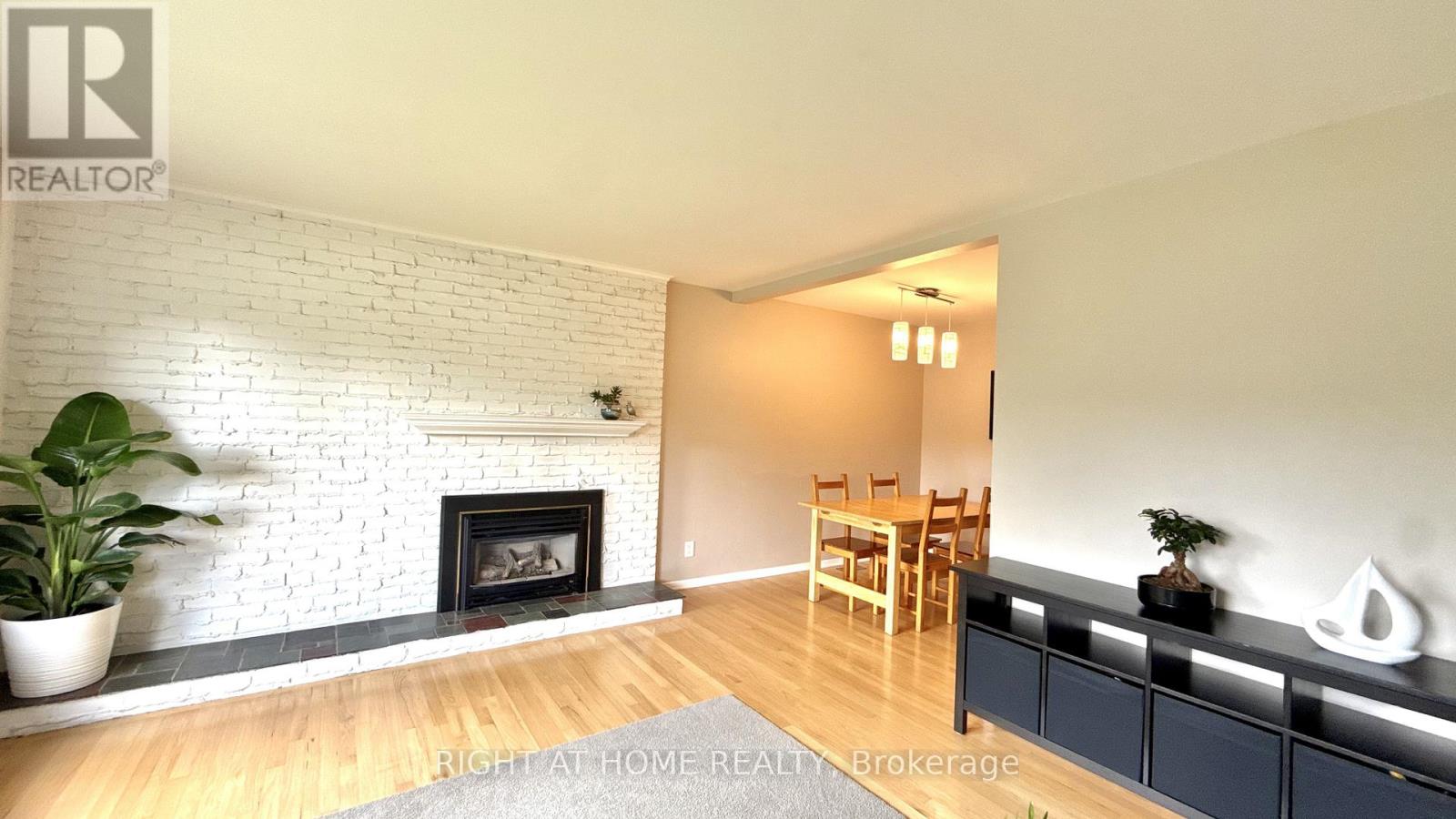 989 Goren Avenue Property Photo 10